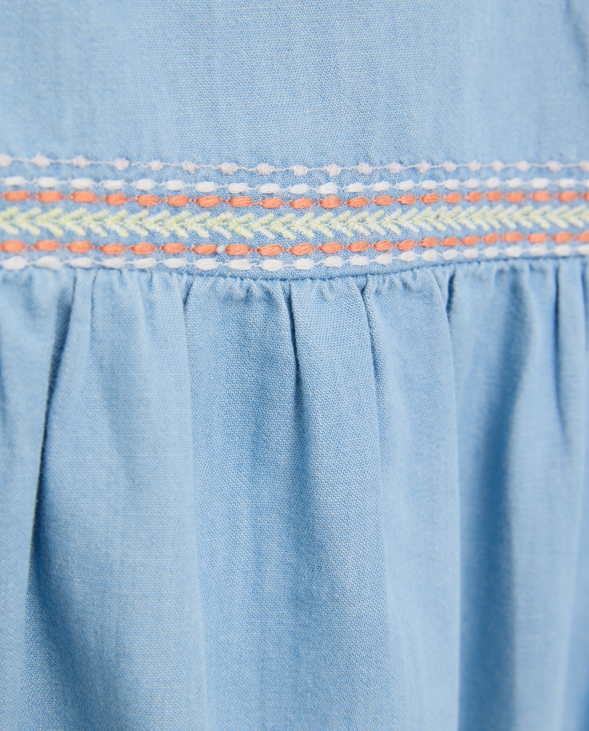 Ranita de recién nacido light denim bordado 410 Azul claro-3