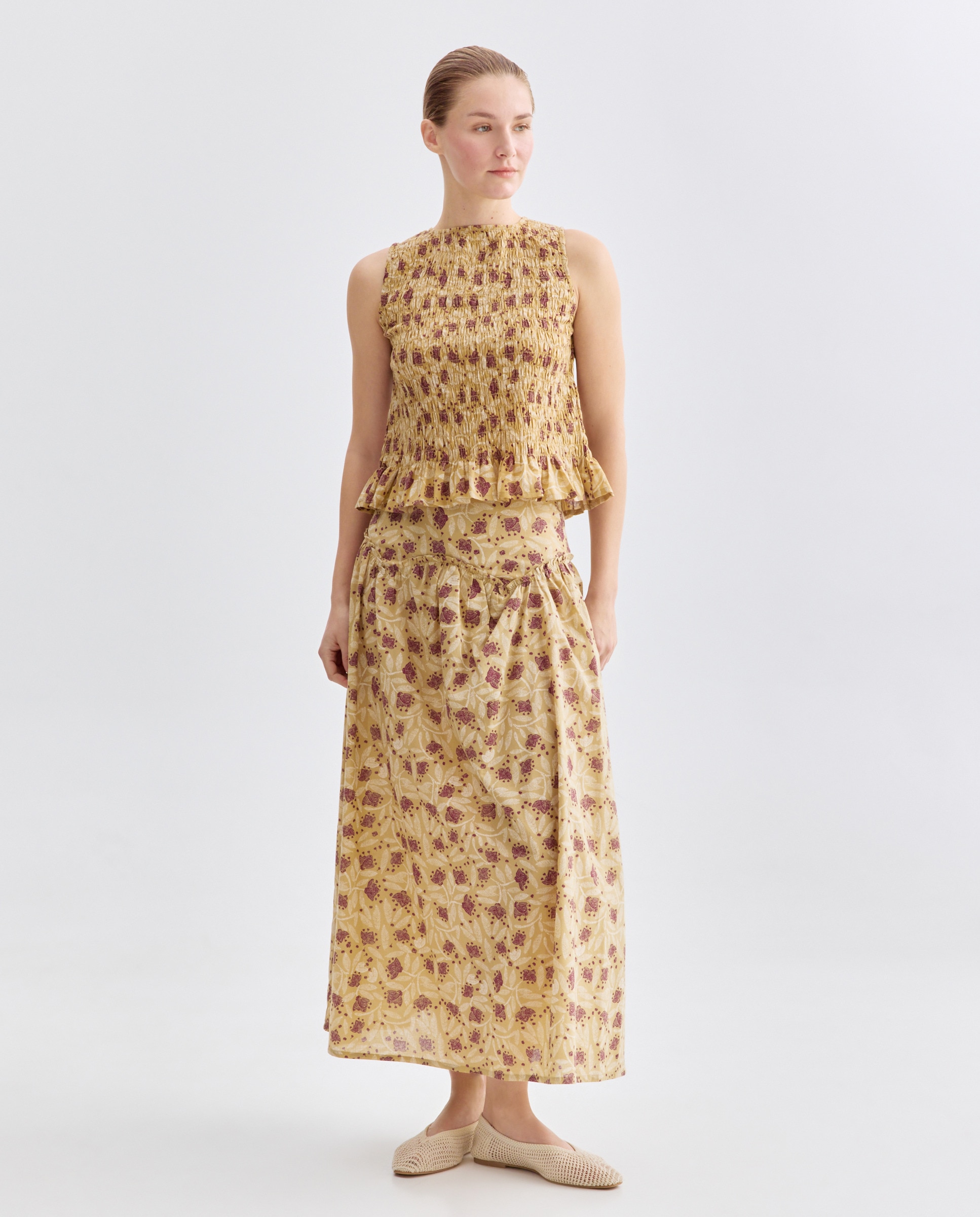 Imagen 0 de Falda de mujer de flores total look