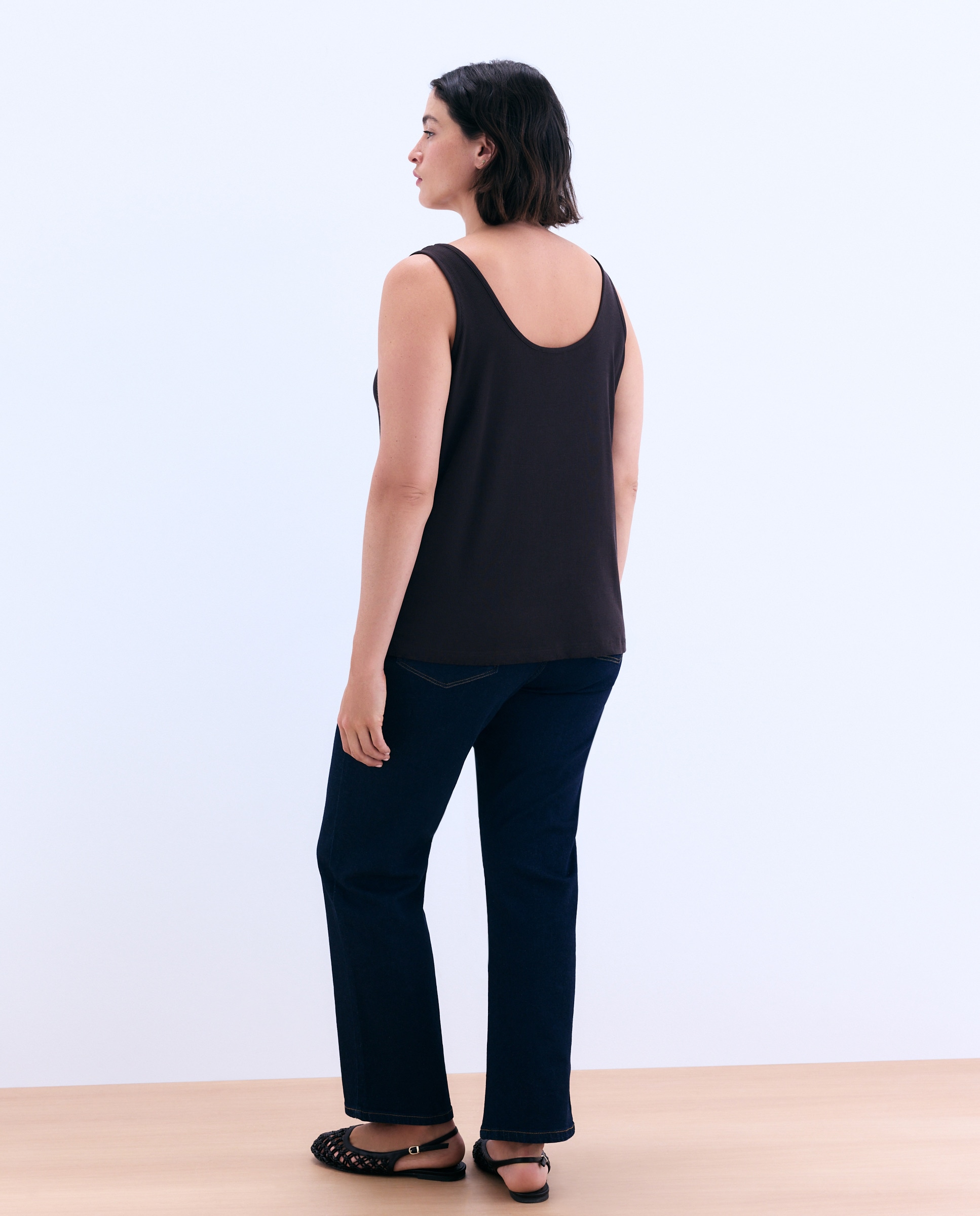 T-shirt de Alças com Debruado Castanho-3