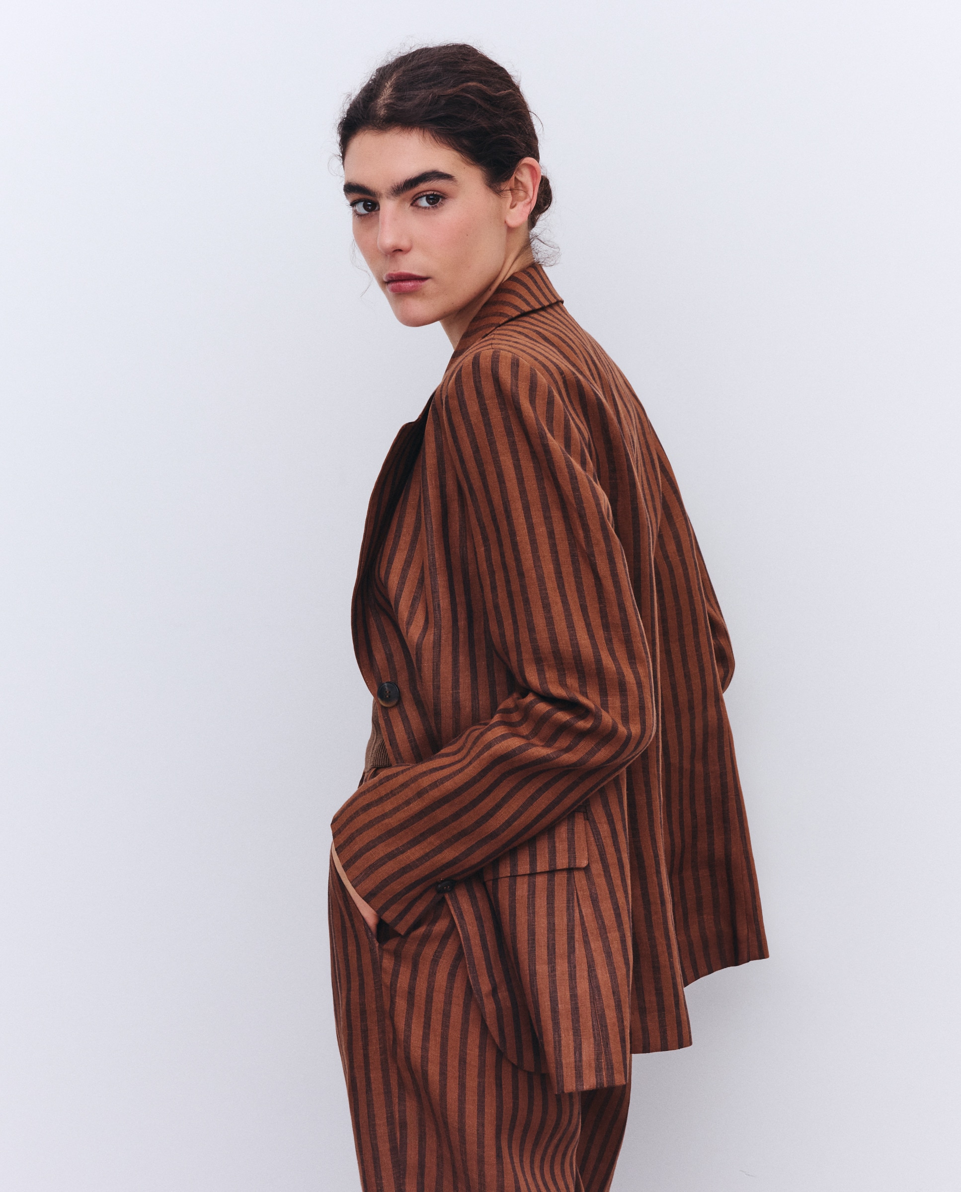 Blazer de Linho às Riscas 740 Tabaco-4