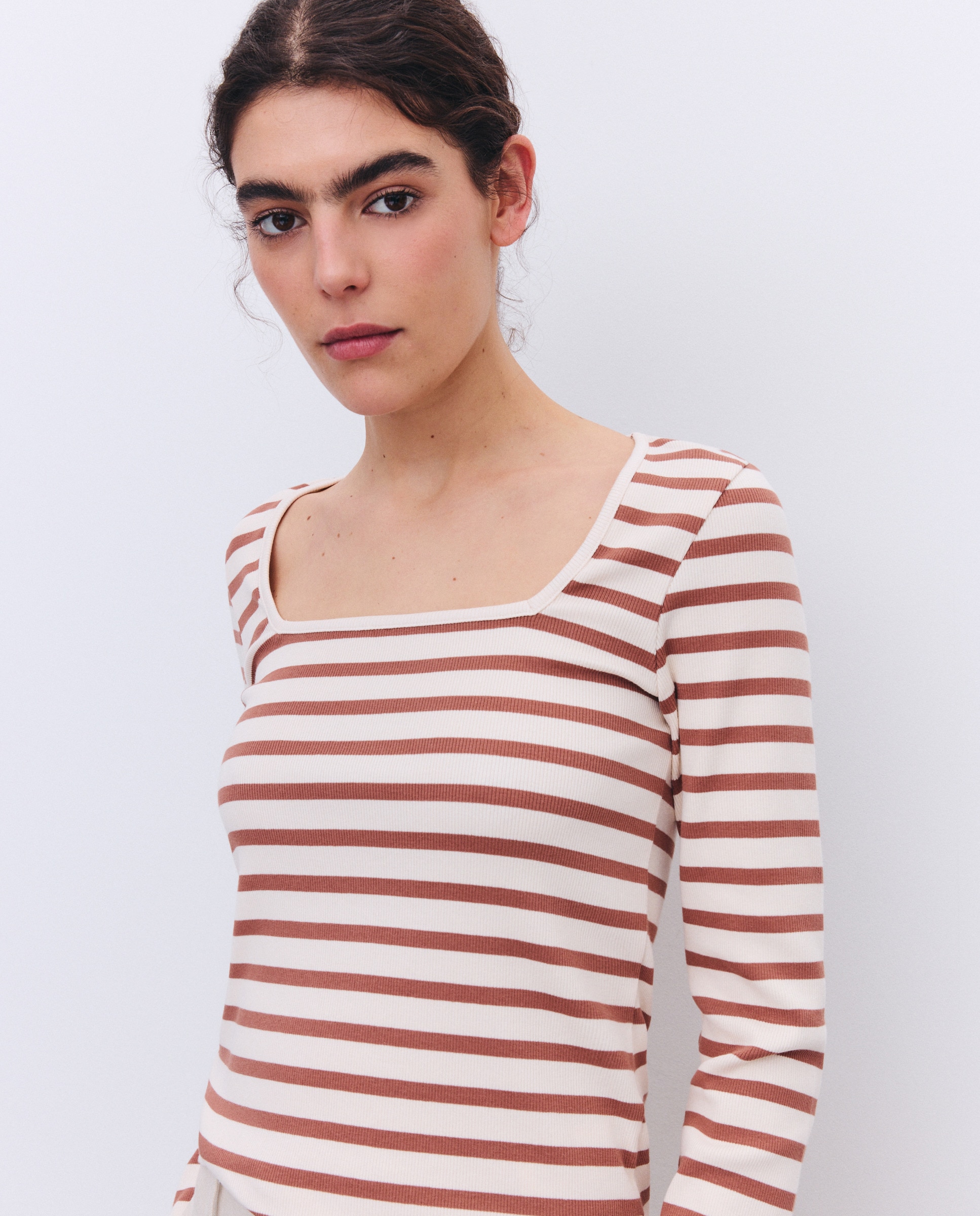 Imagem 0 de Camisola às riscas com manga comprida