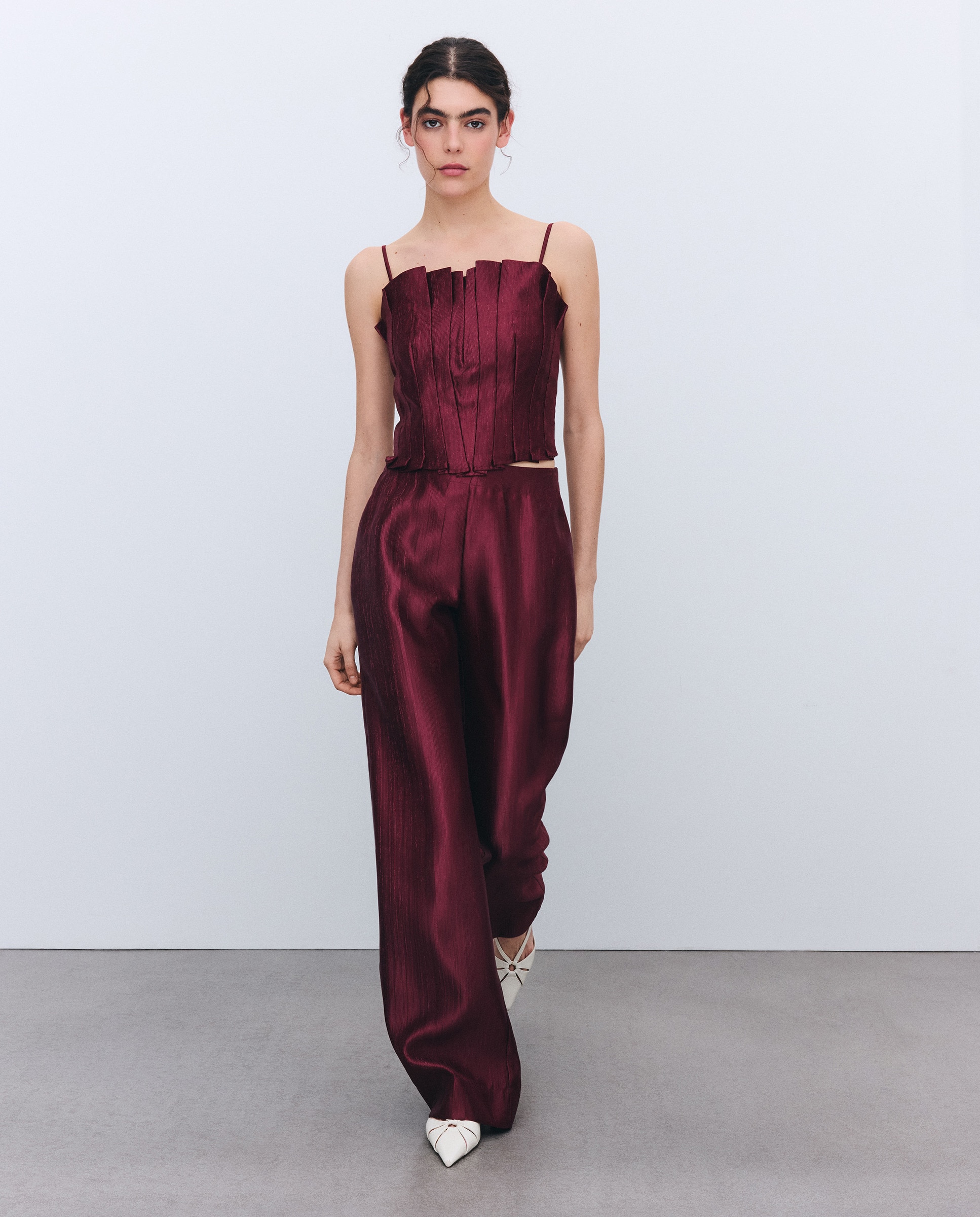 Calças Lisas com Efeito Enrugado Bordeaux-1