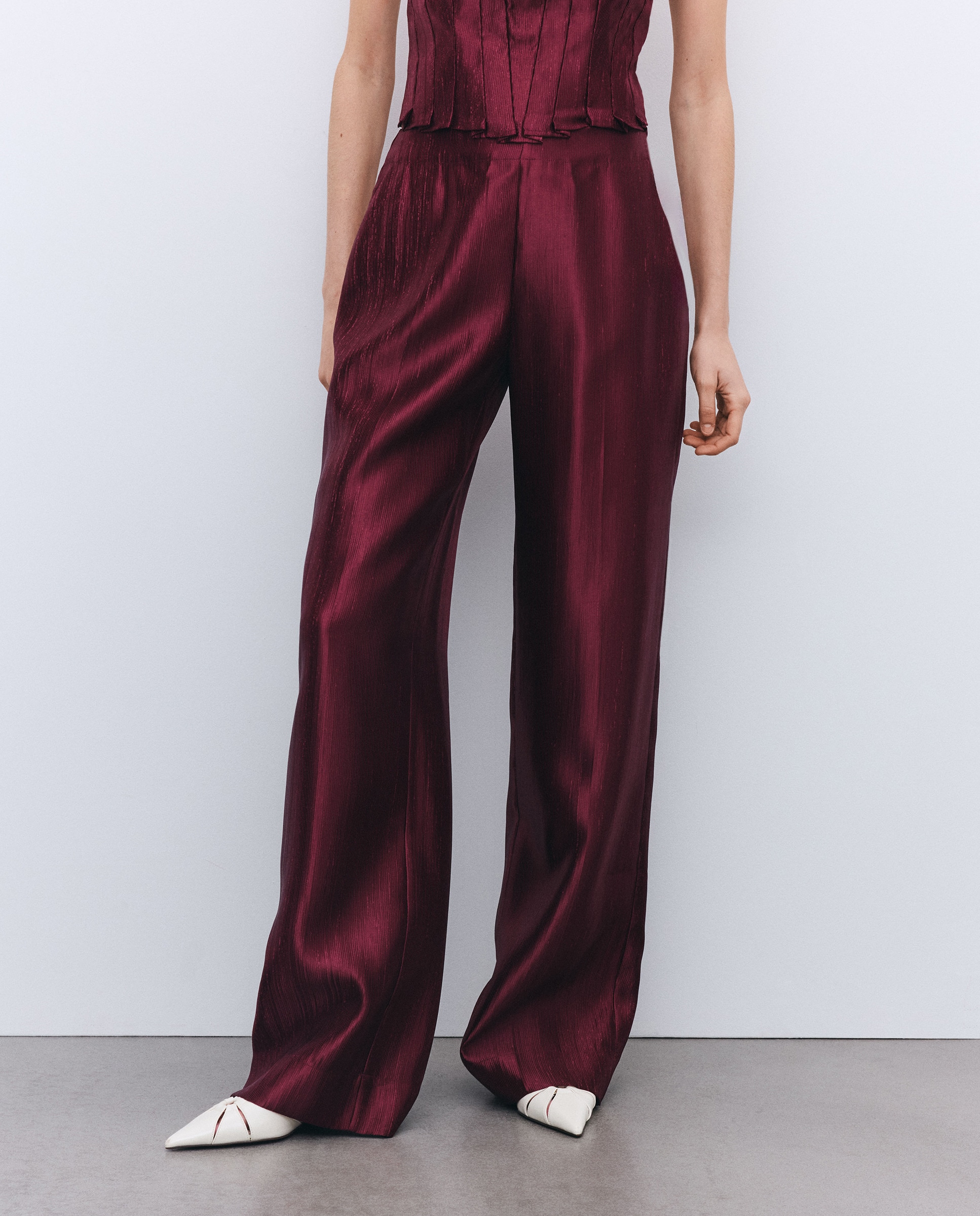 Calças Lisas com Efeito Enrugado Bordeaux-2
