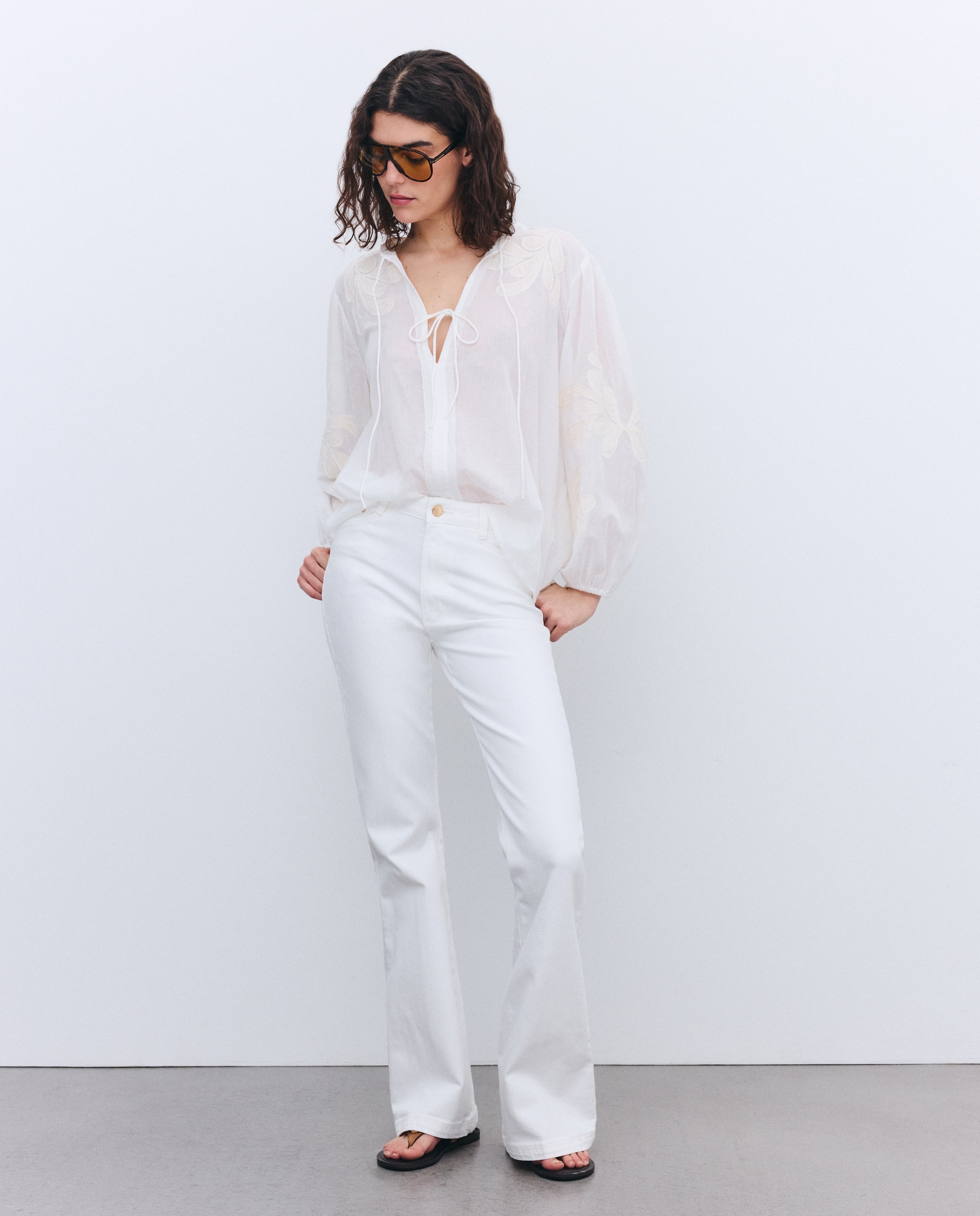 Blusa com Bordados nas Mangas 120 Cru-3