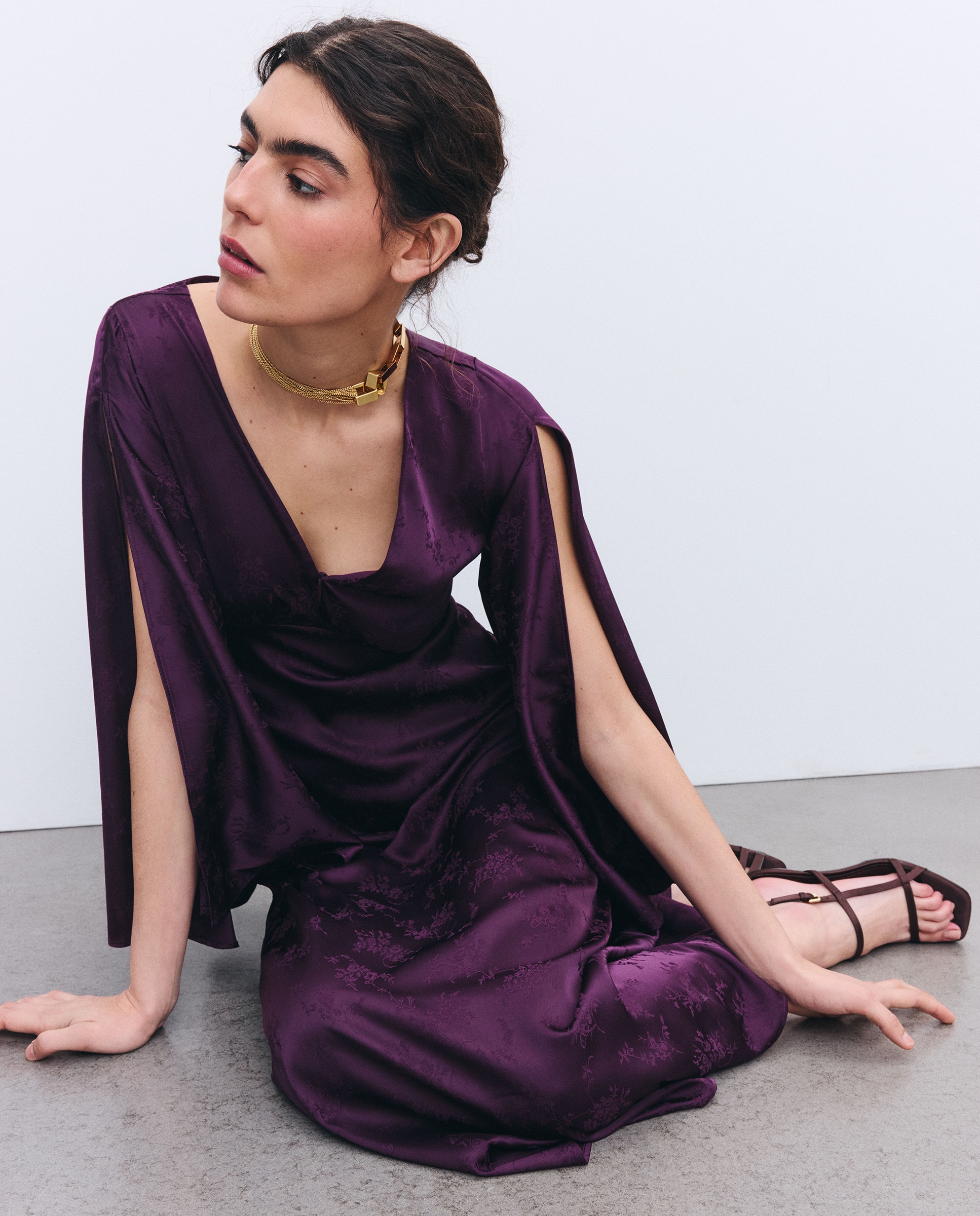 Vestido Jacquard com Manga Capa com Abertura Púrpura-2