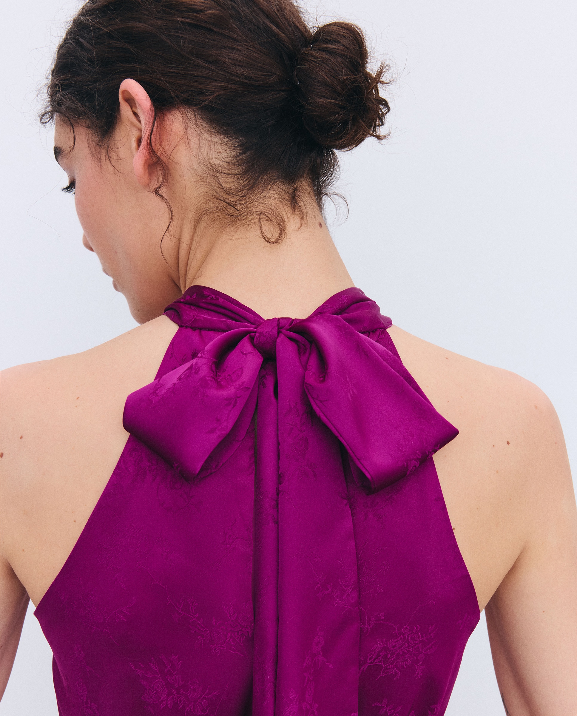Vestido com Franjas e Decote Halter Púrpura-4