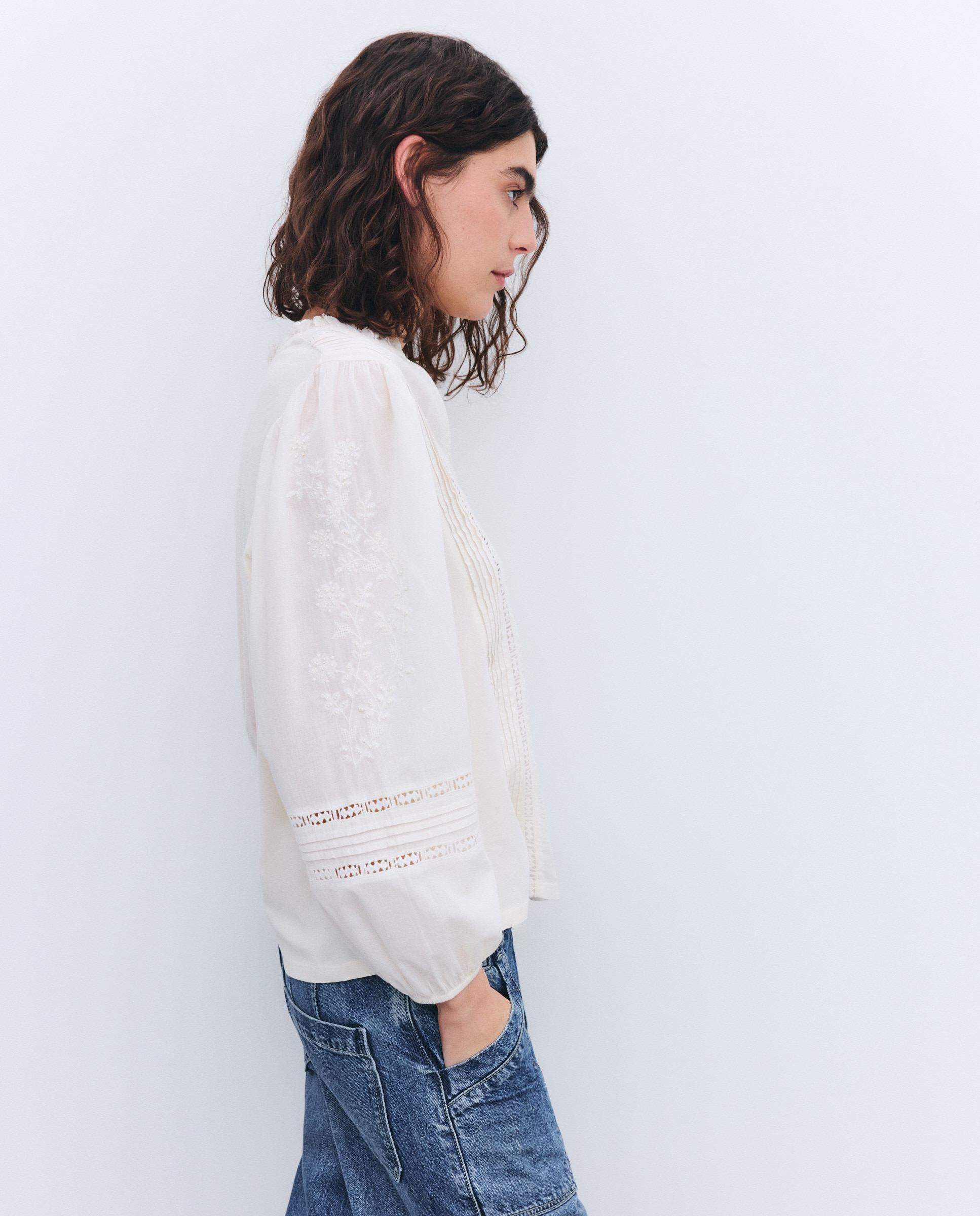 Imagem 0 de Blusa de Manga Comprida com Bordados