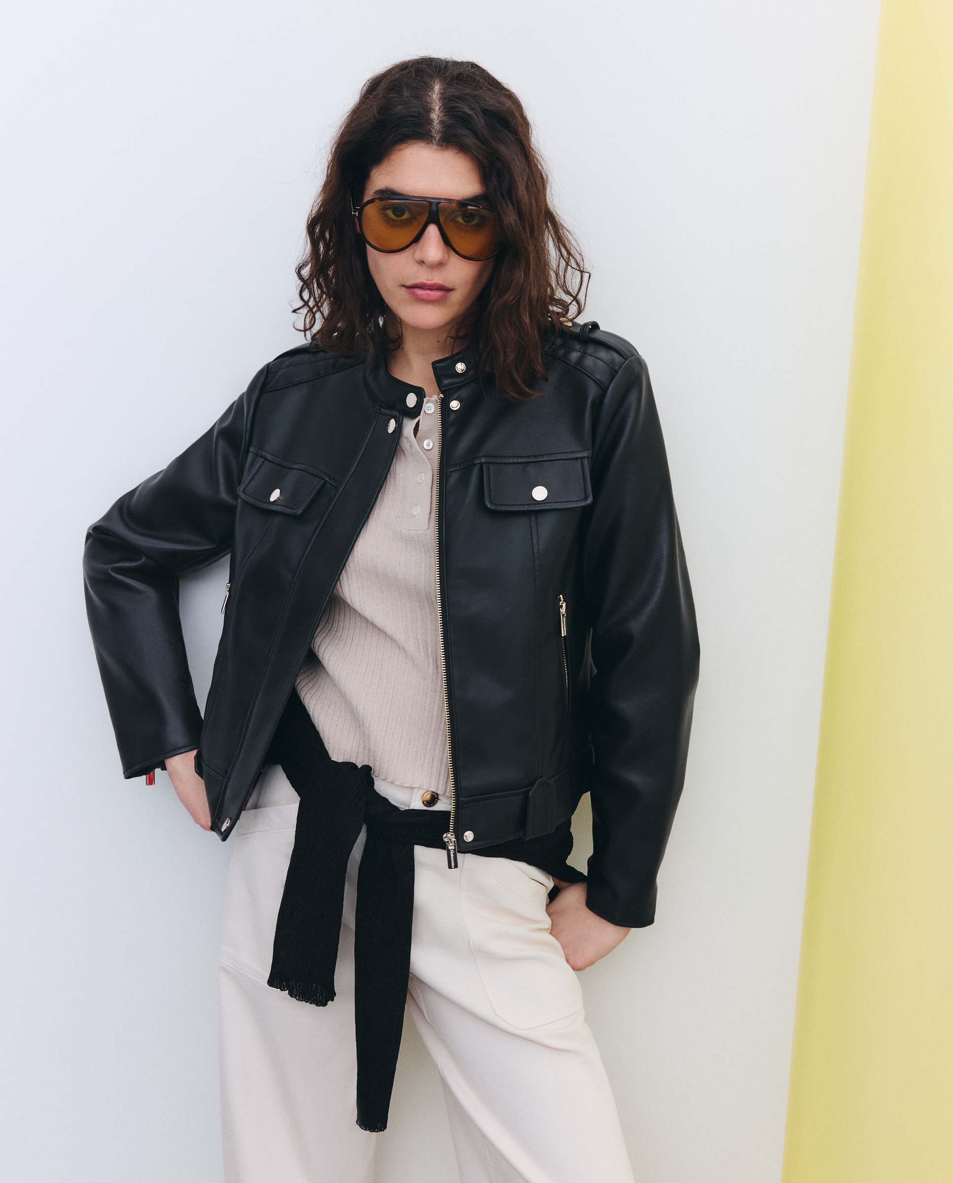 Imagem 0 de Blusão Biker com Efeito de Pele e Debruados