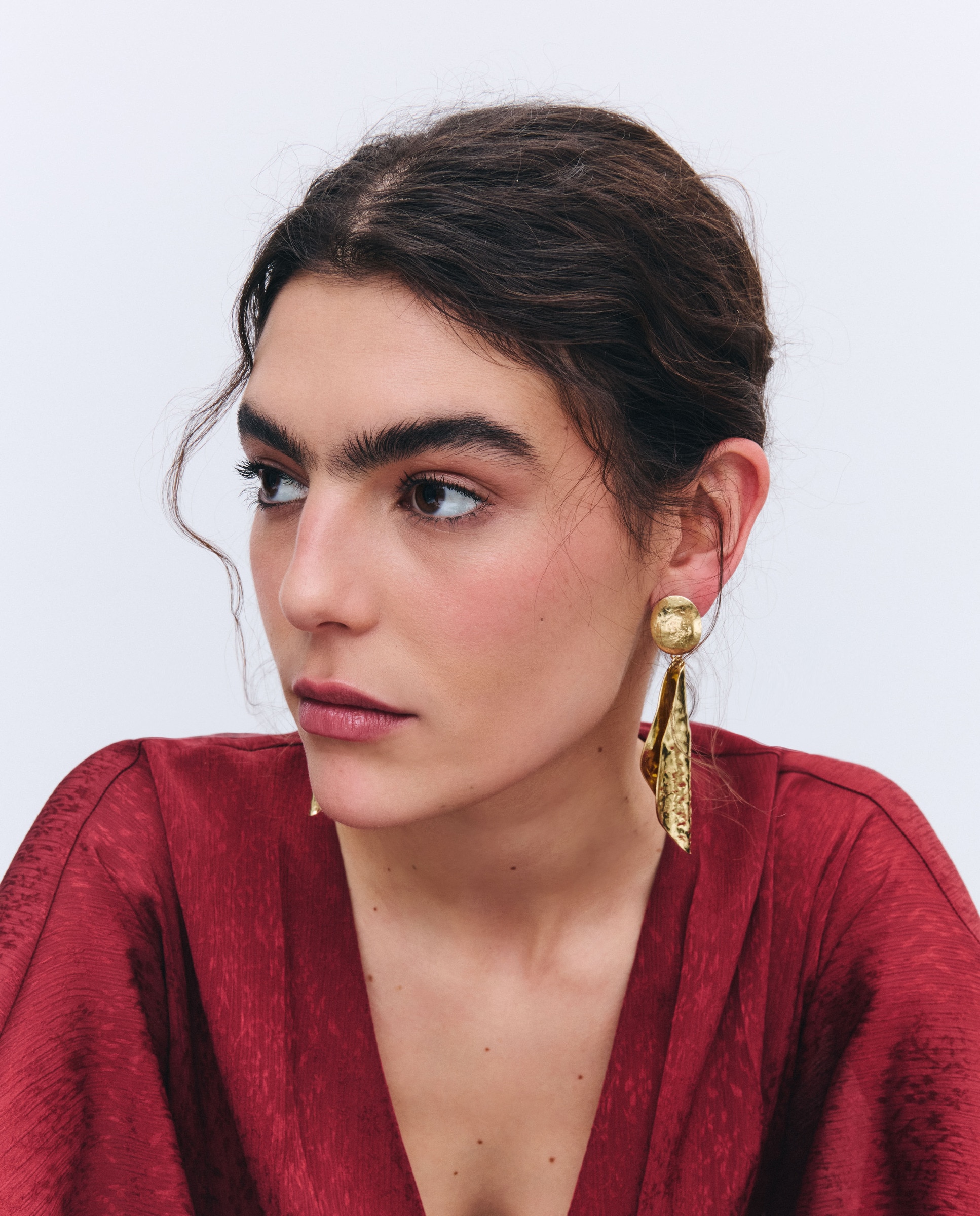 Brincos com Pétala de Flor 390 Ouro-3