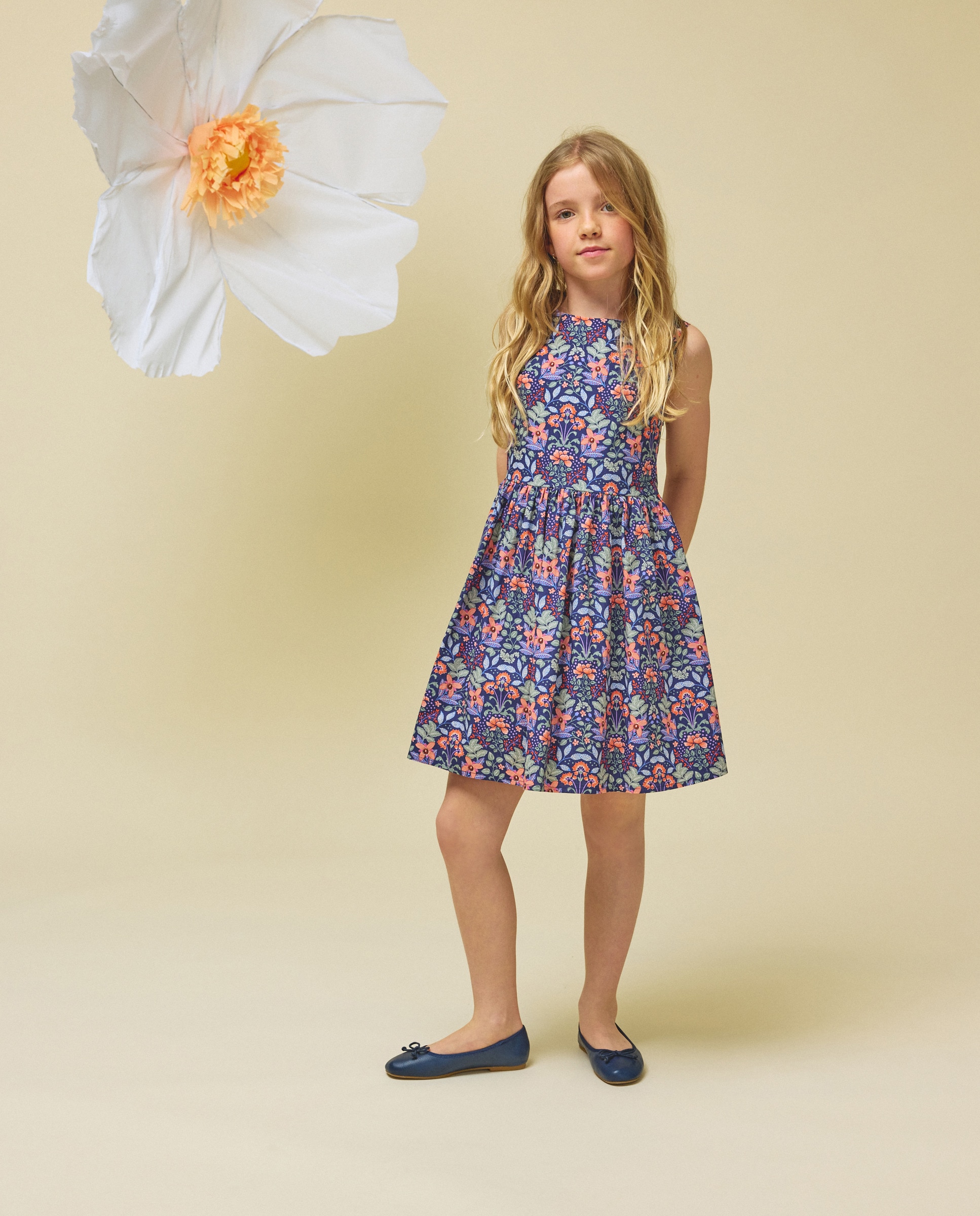 Imagem 0 de Vestido de Popelina com Costas em V