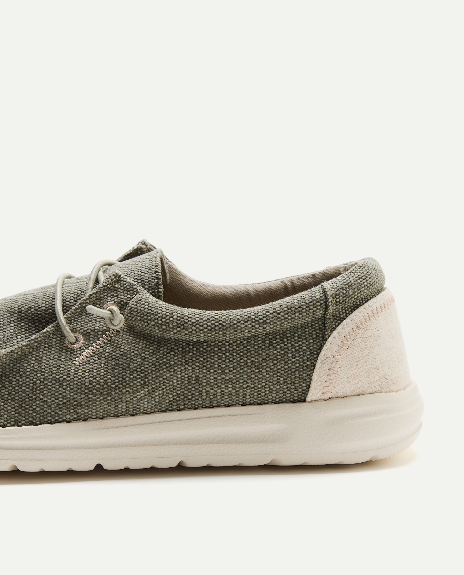 Sapatos Wallabee 520 Caqui-5