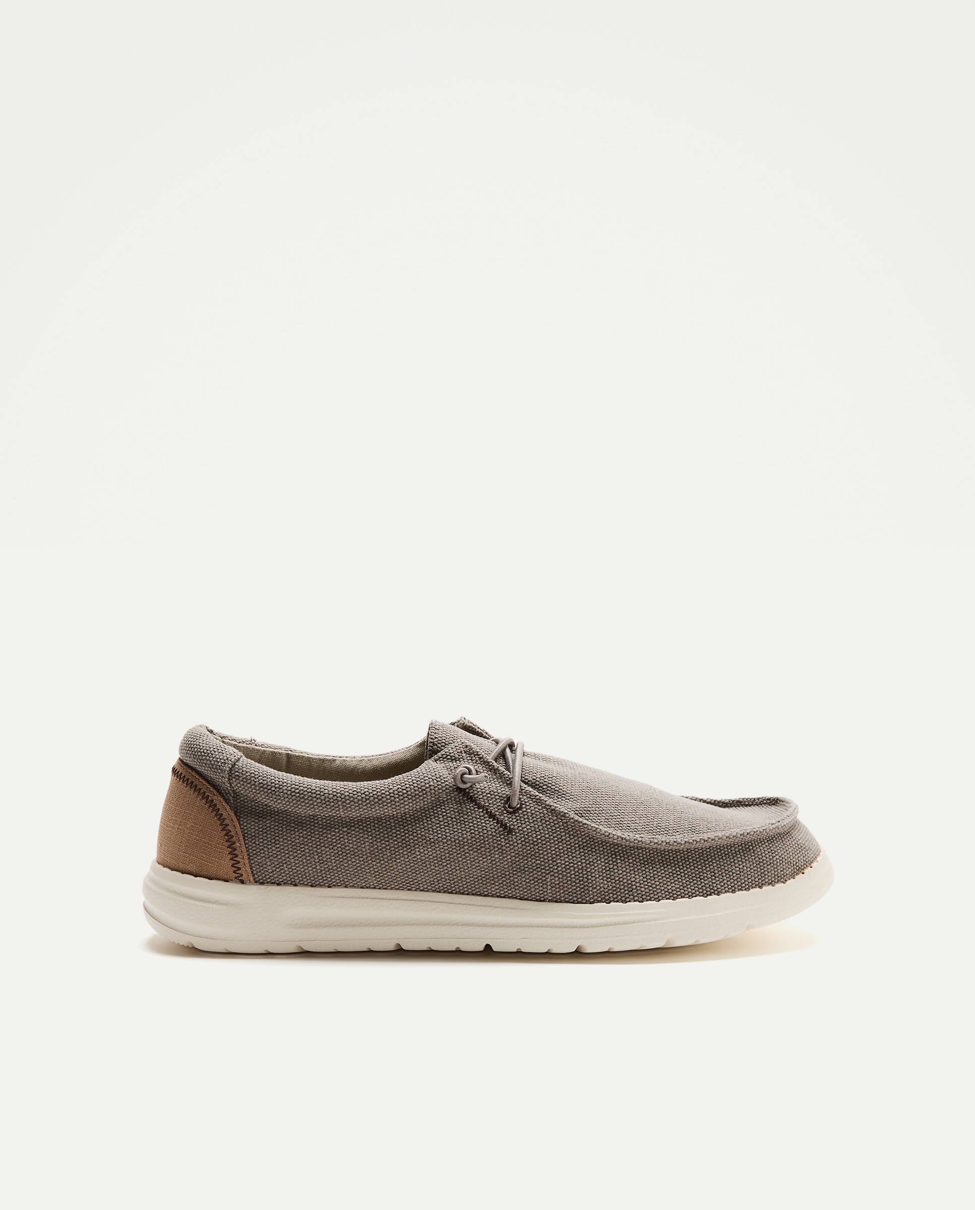 Imagem 0 de Sapatos Wallabee