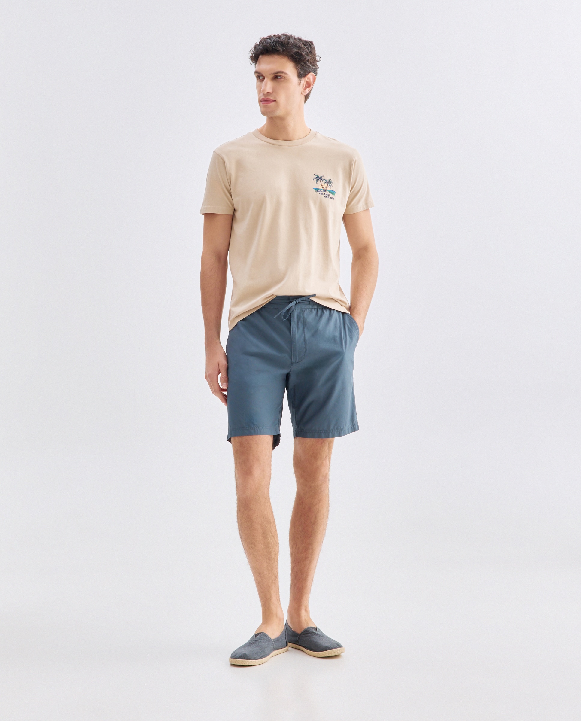 Imagen 0 de Bermuda hombre chino con goma popelin