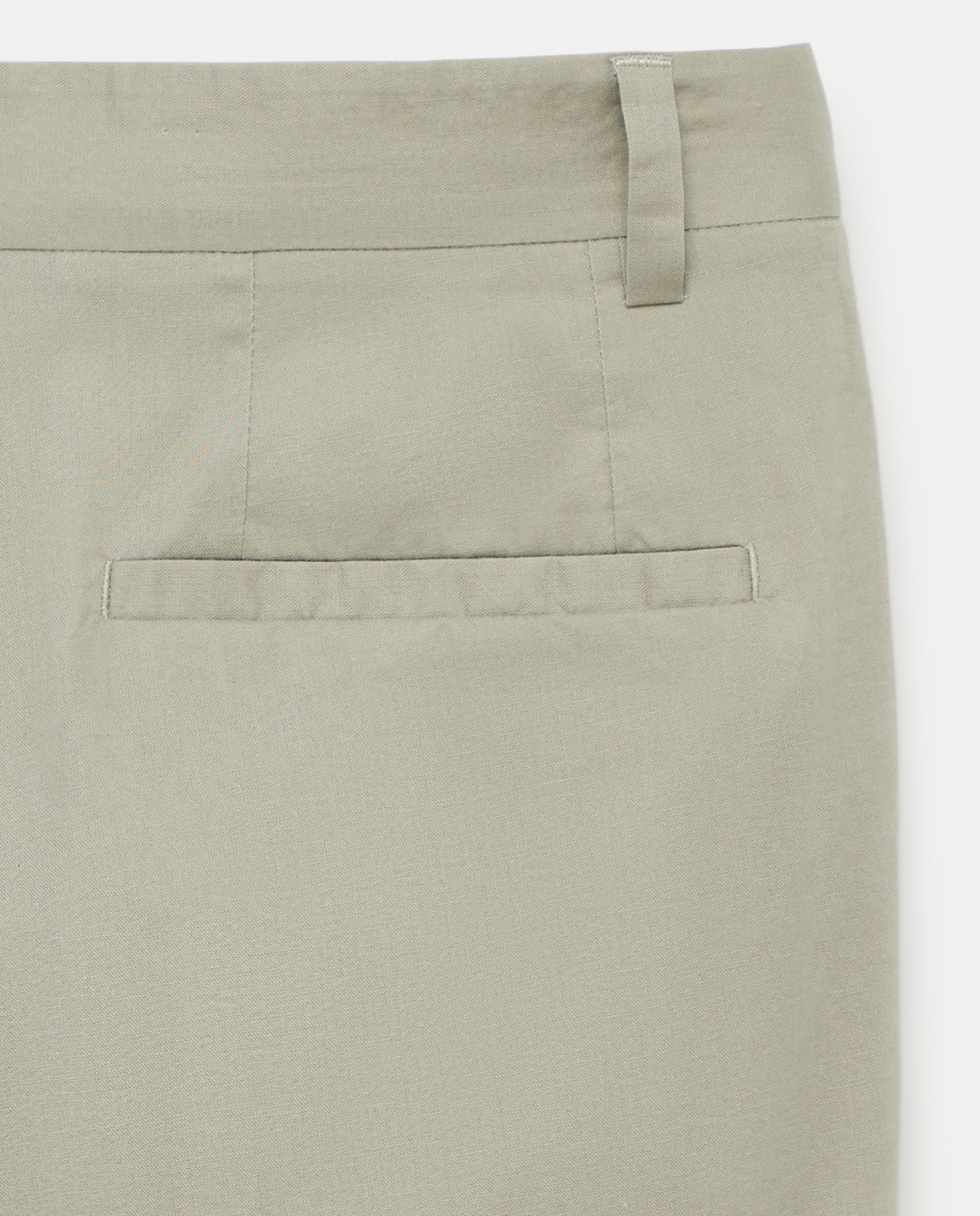 Bermuda hombre chino con lino Visón oscuro-5