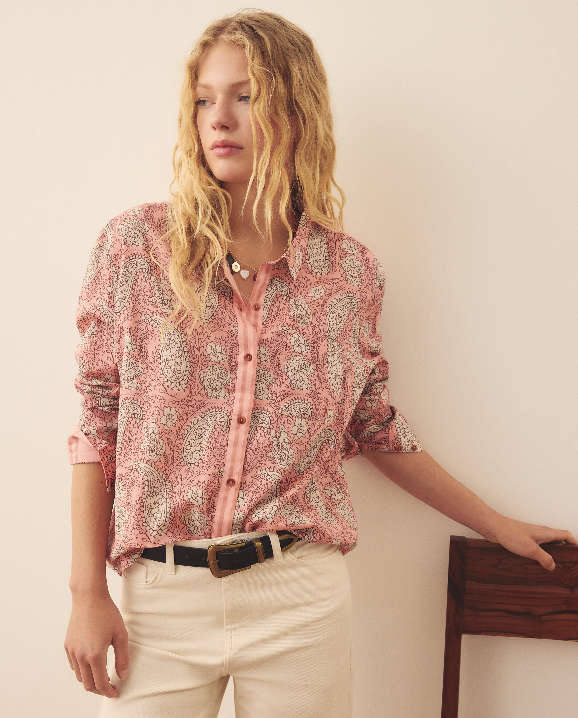 Imagem 0 de Blusa Tipo Camiseiro com Estampado