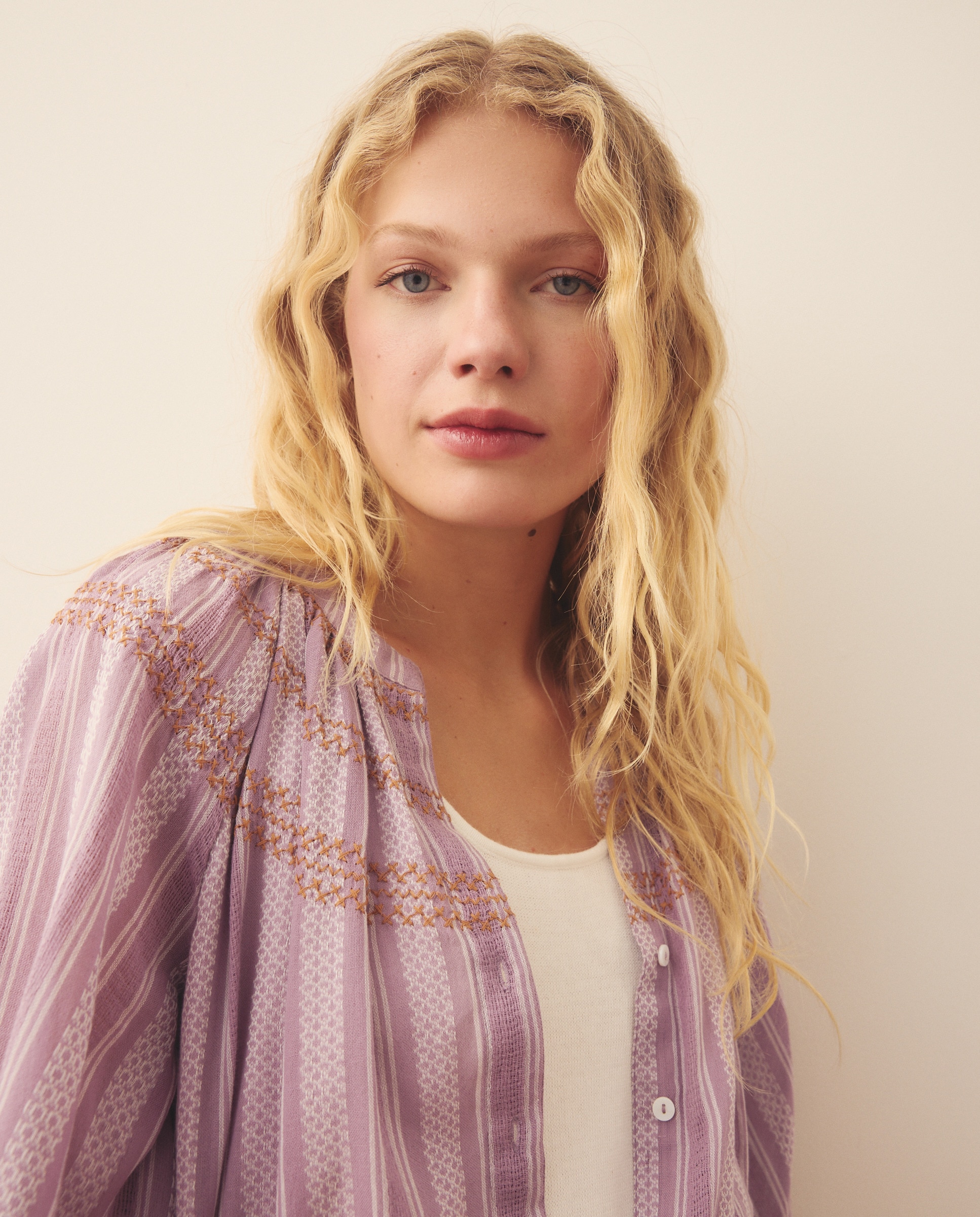 Blusa Básica às Riscas Smoking Rosa-4