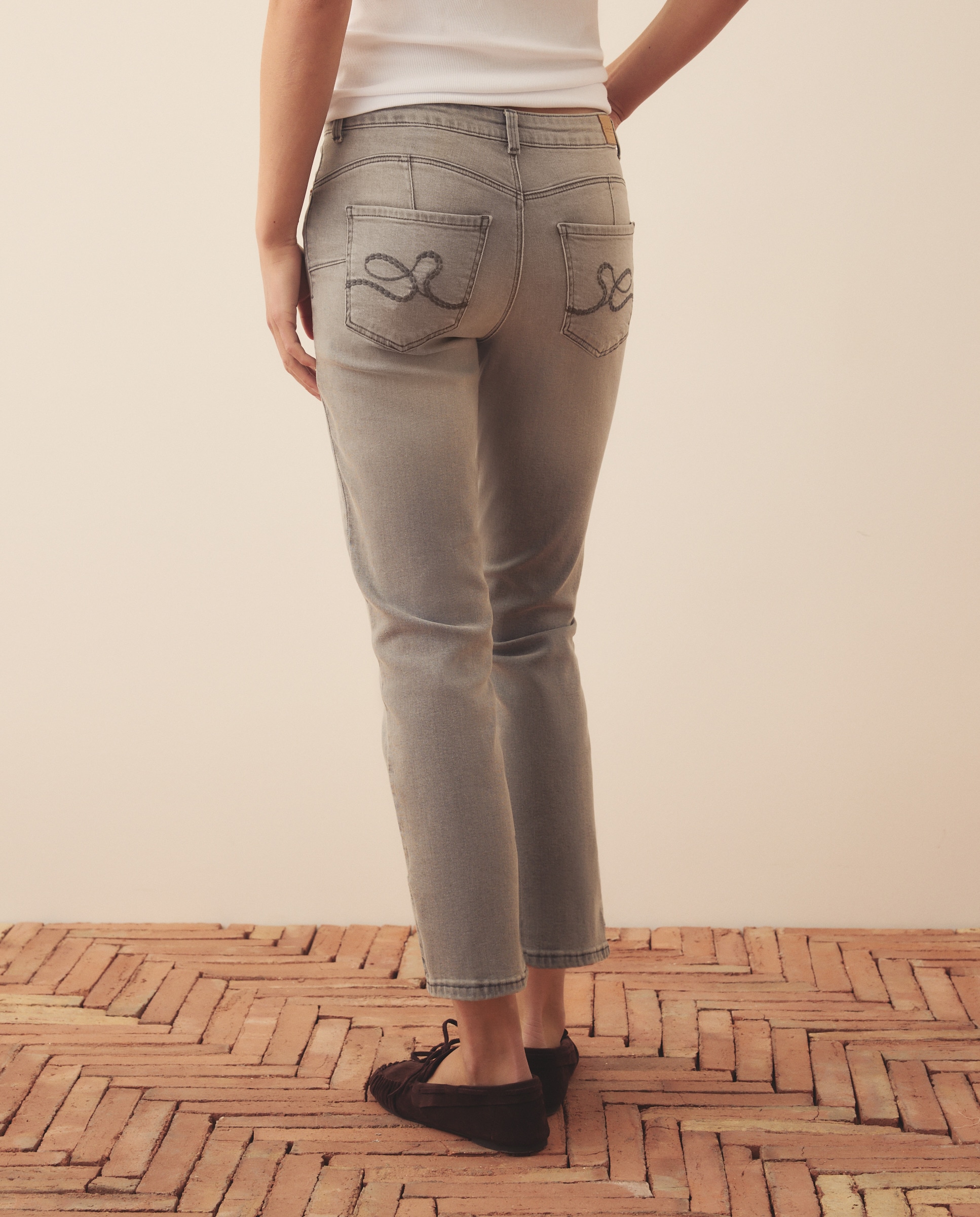 Jeans de Algodão Lisas 820 Cinzento Médio-3