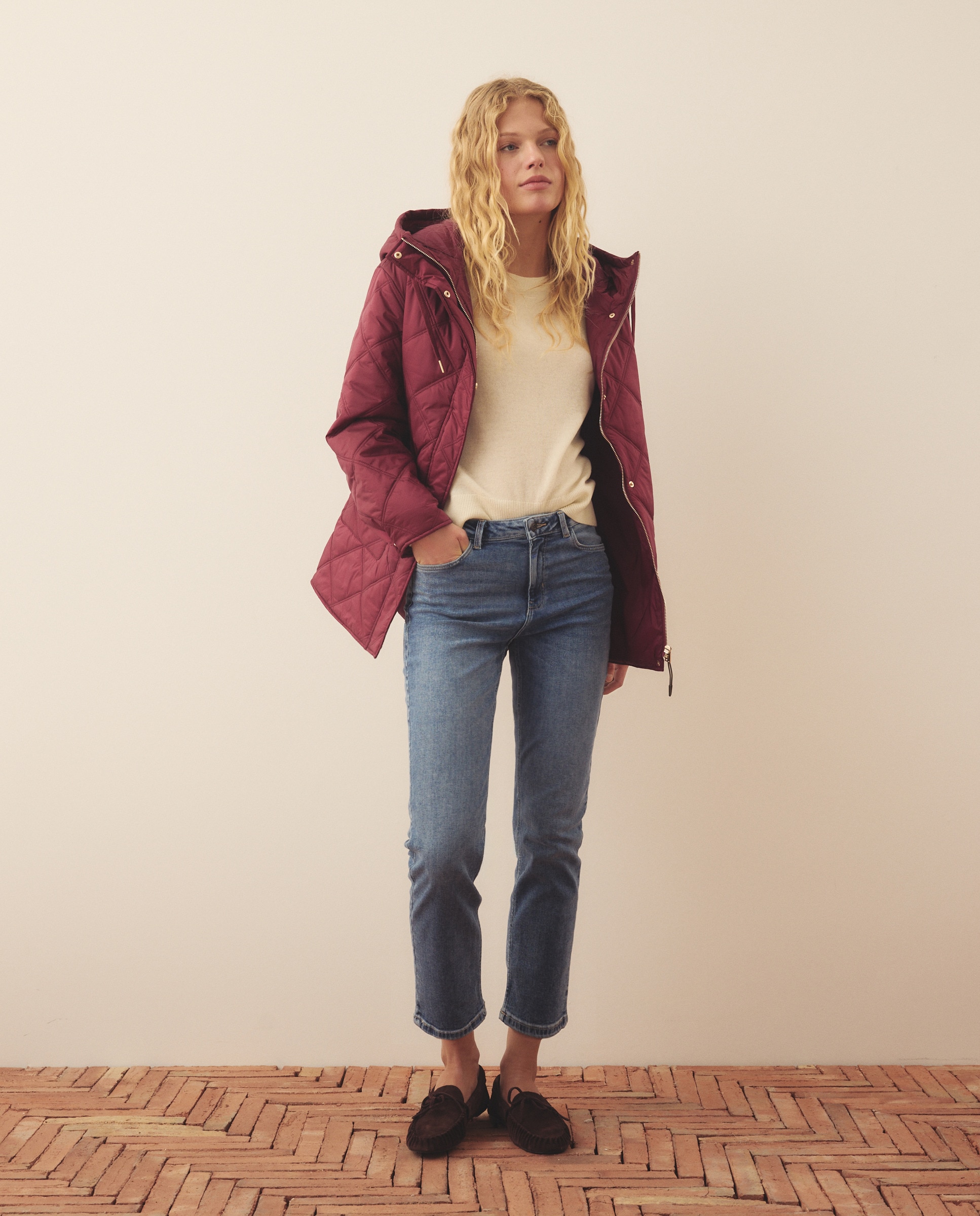 Casaco Acolchoado Comprido com Capuz Bordeaux-1