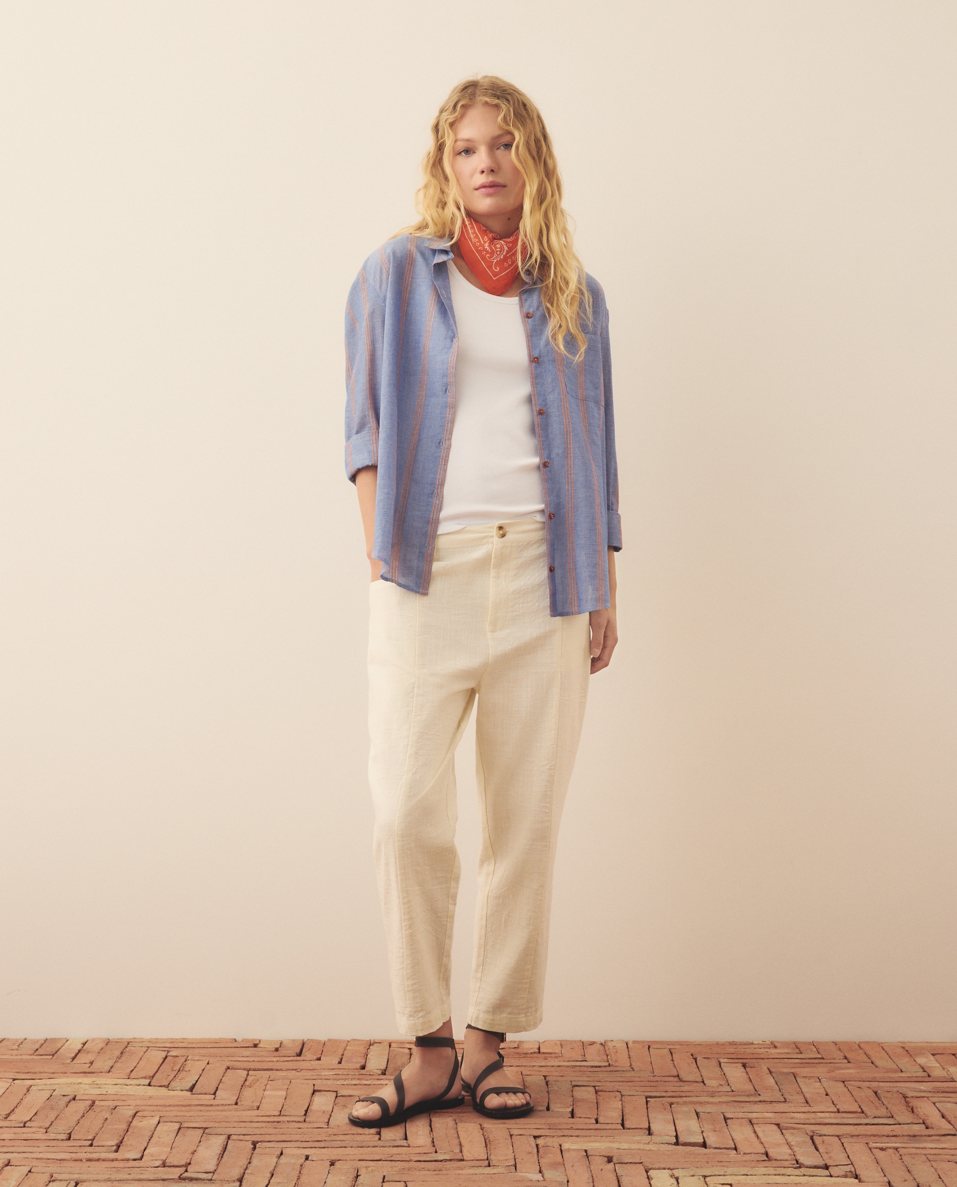 Lenço Tipo Bandana com Estampado Floral Vermelho-5