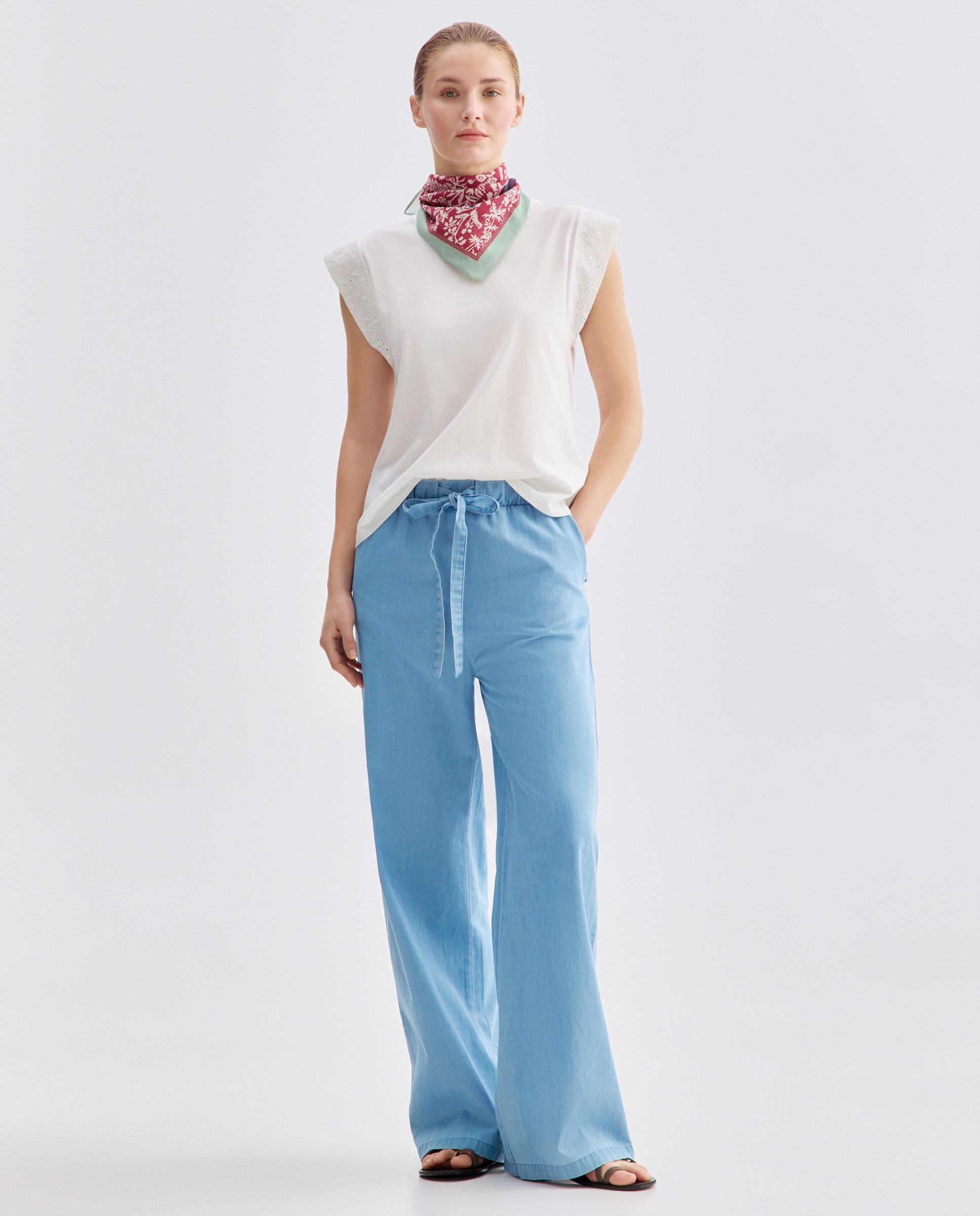 Imagen 0 de Pantalón de mujer light denim wide-leg