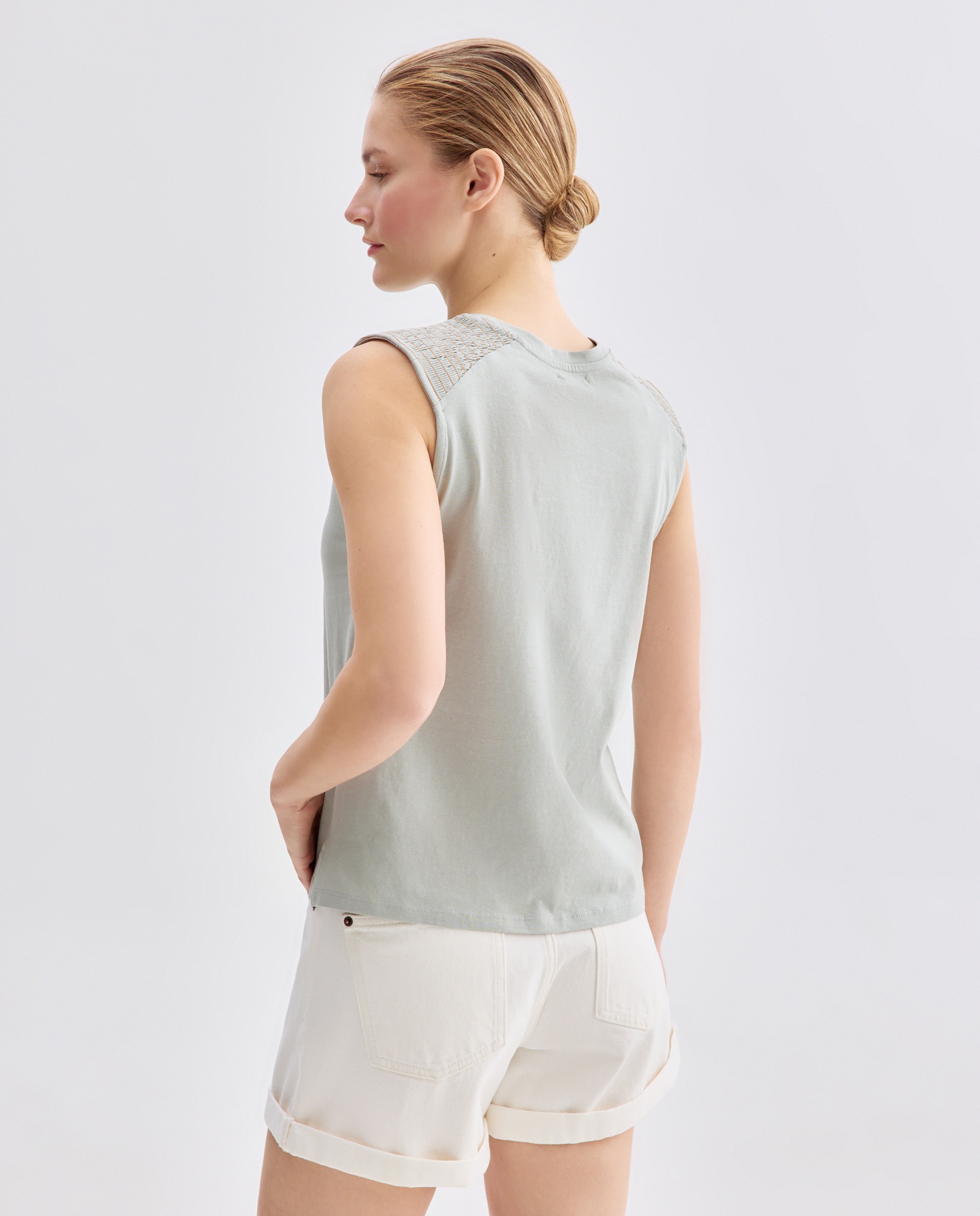 Camiseta de mujer con hombrera fruncida 582 Verde agua-3