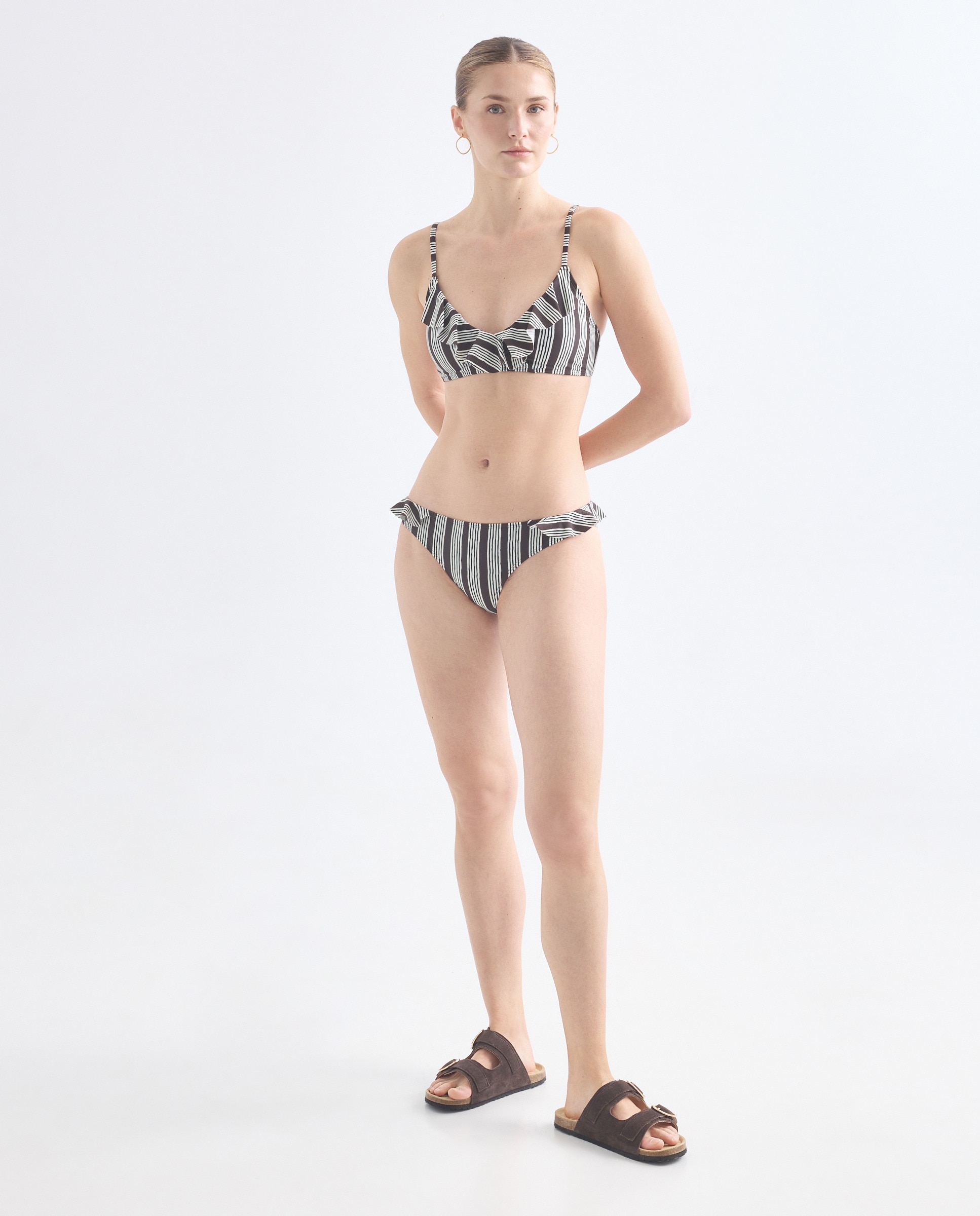 Imagen 0 de Bikini mujer escote pico cruzado volante