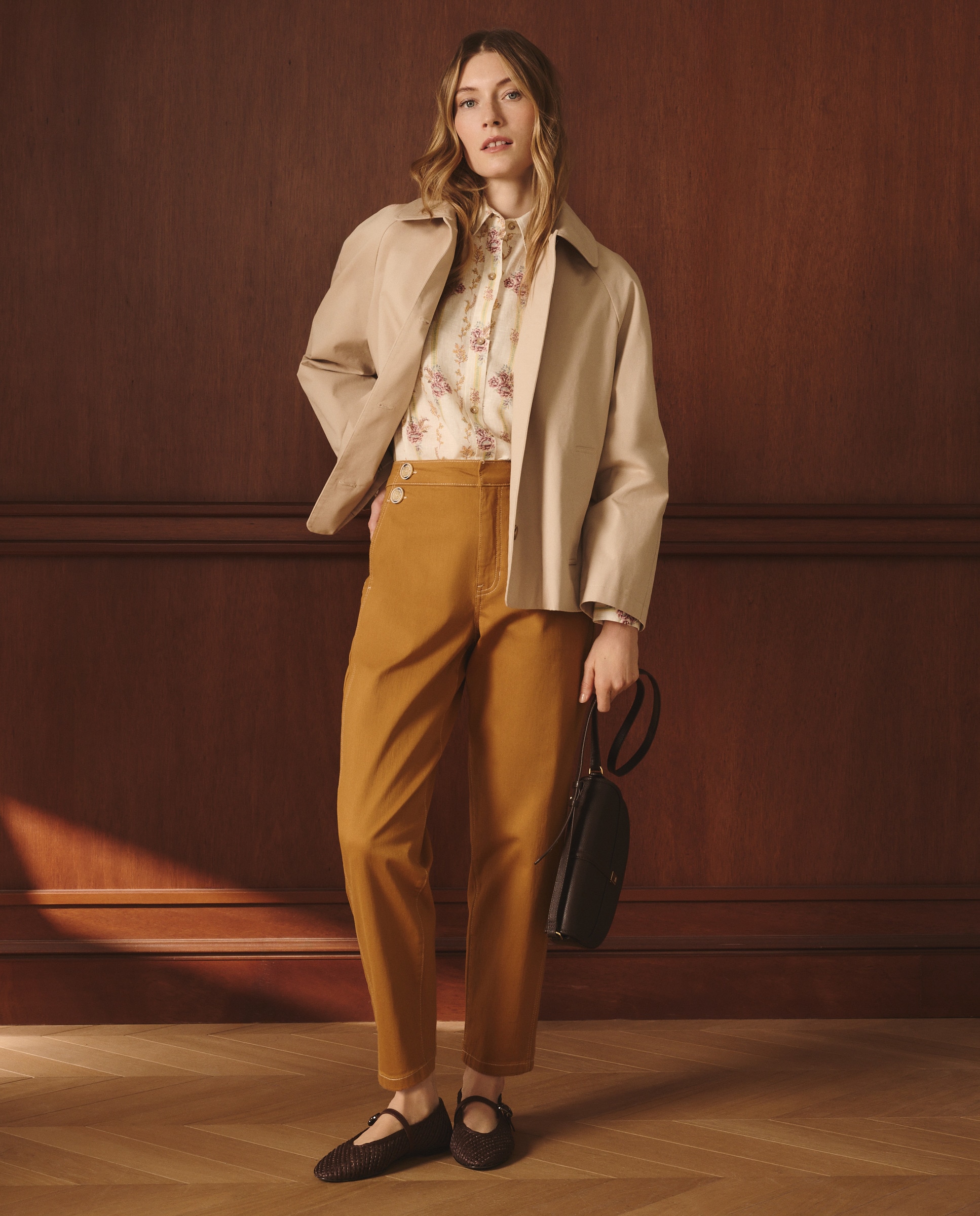 Imagem 0 de Calças regular lisas de mulher