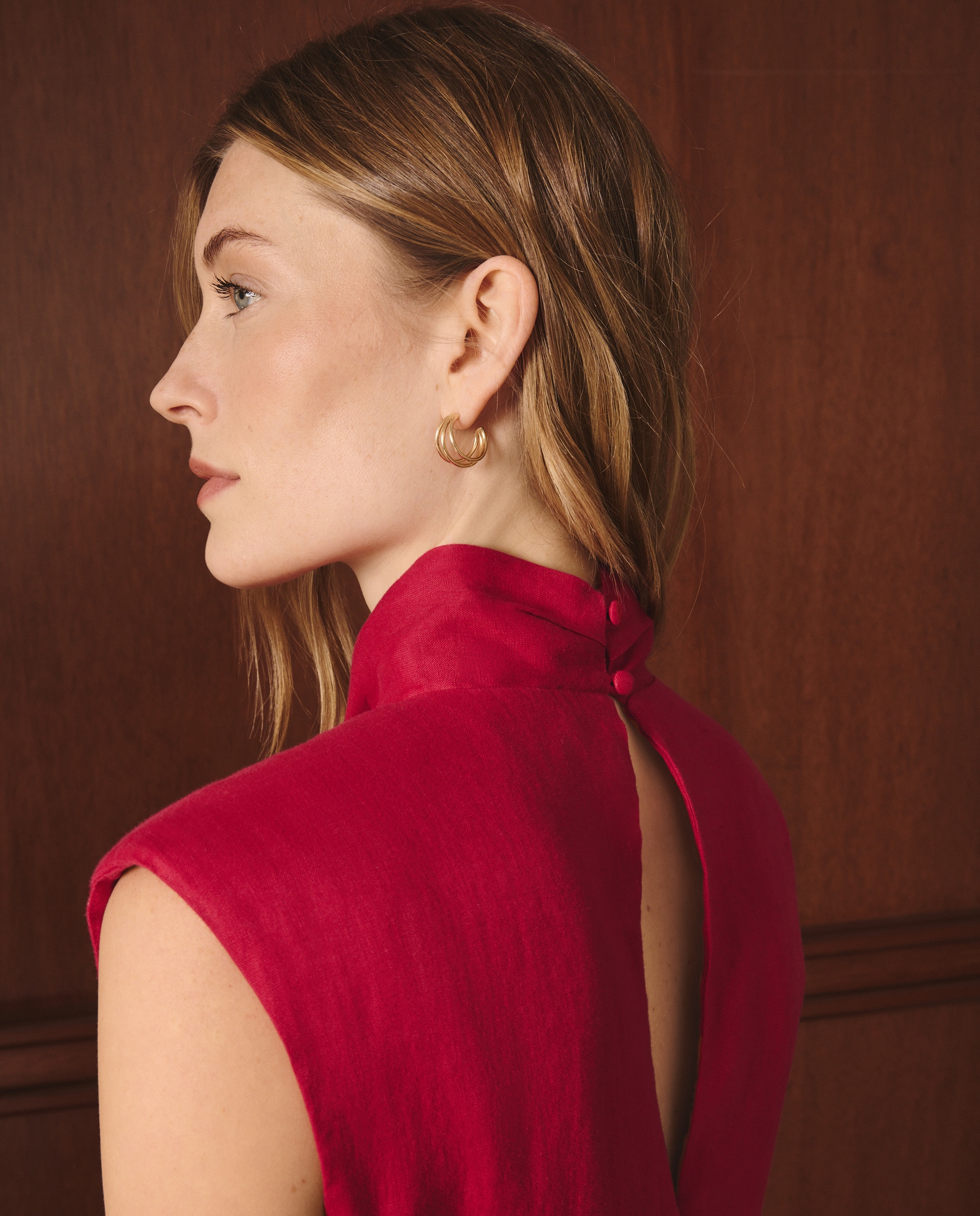 Vestido de Linho sem Mangas e com Nó no Decote Buganvília-3