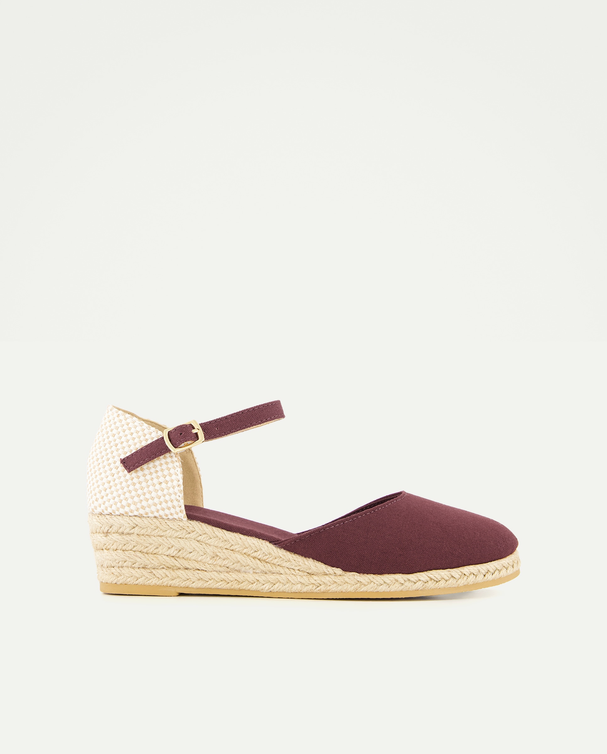 Imagen 0 de Alpargata con cuña y pulsera