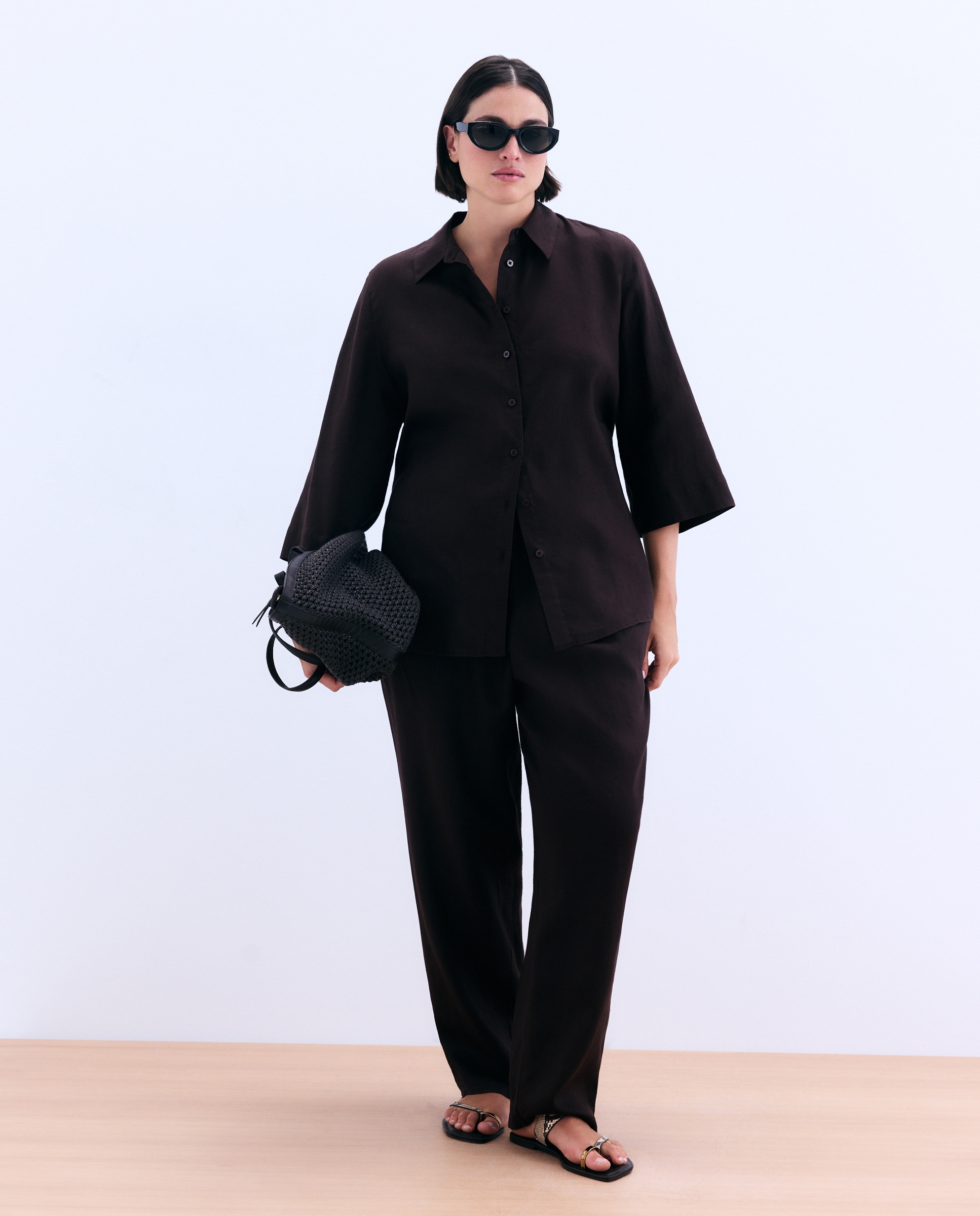 Blusa Aberta Lisa de Linho Castanho-2