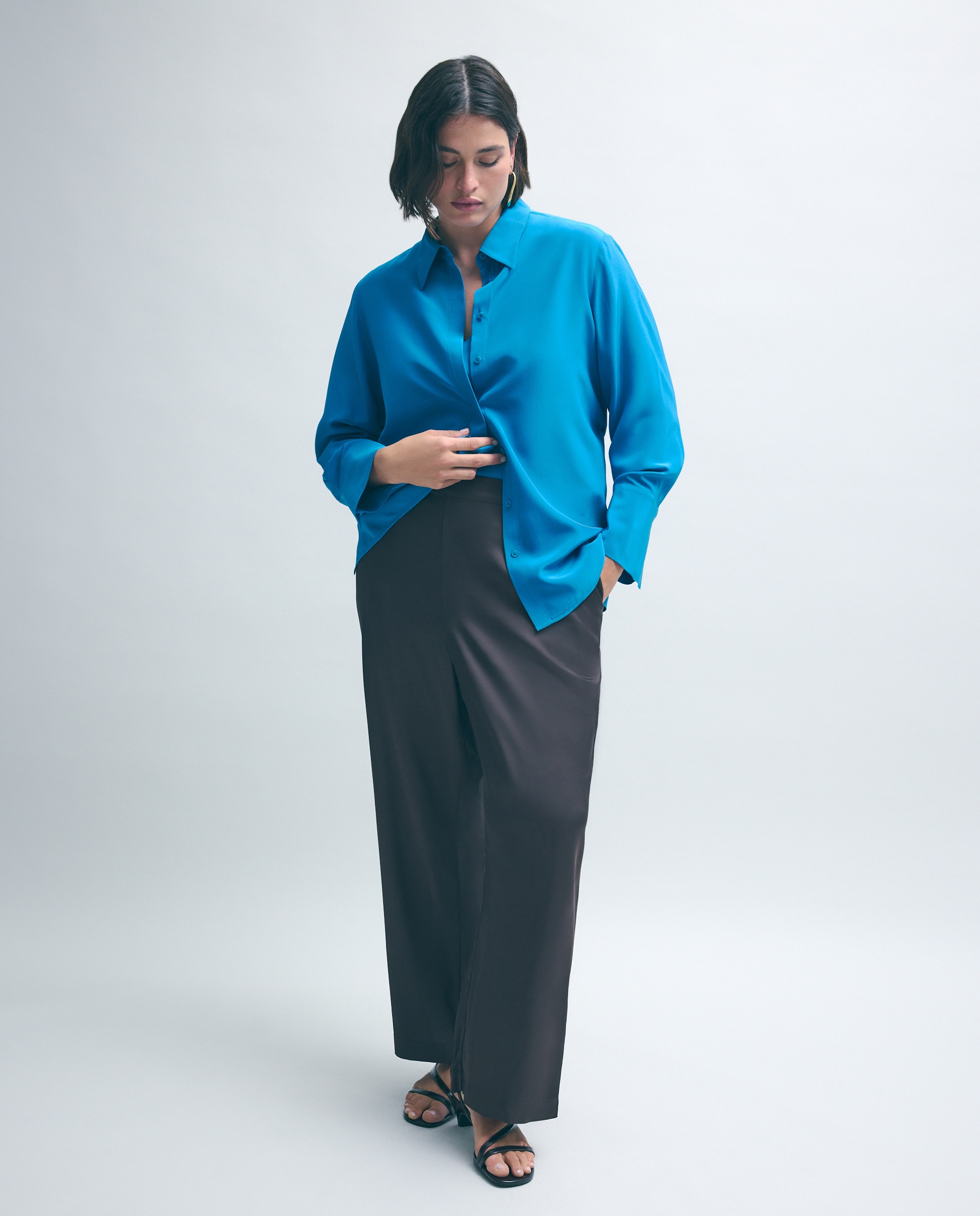 Blusa Tipo Camiseiro de Seda com Manga Comprida Verde Pato-2