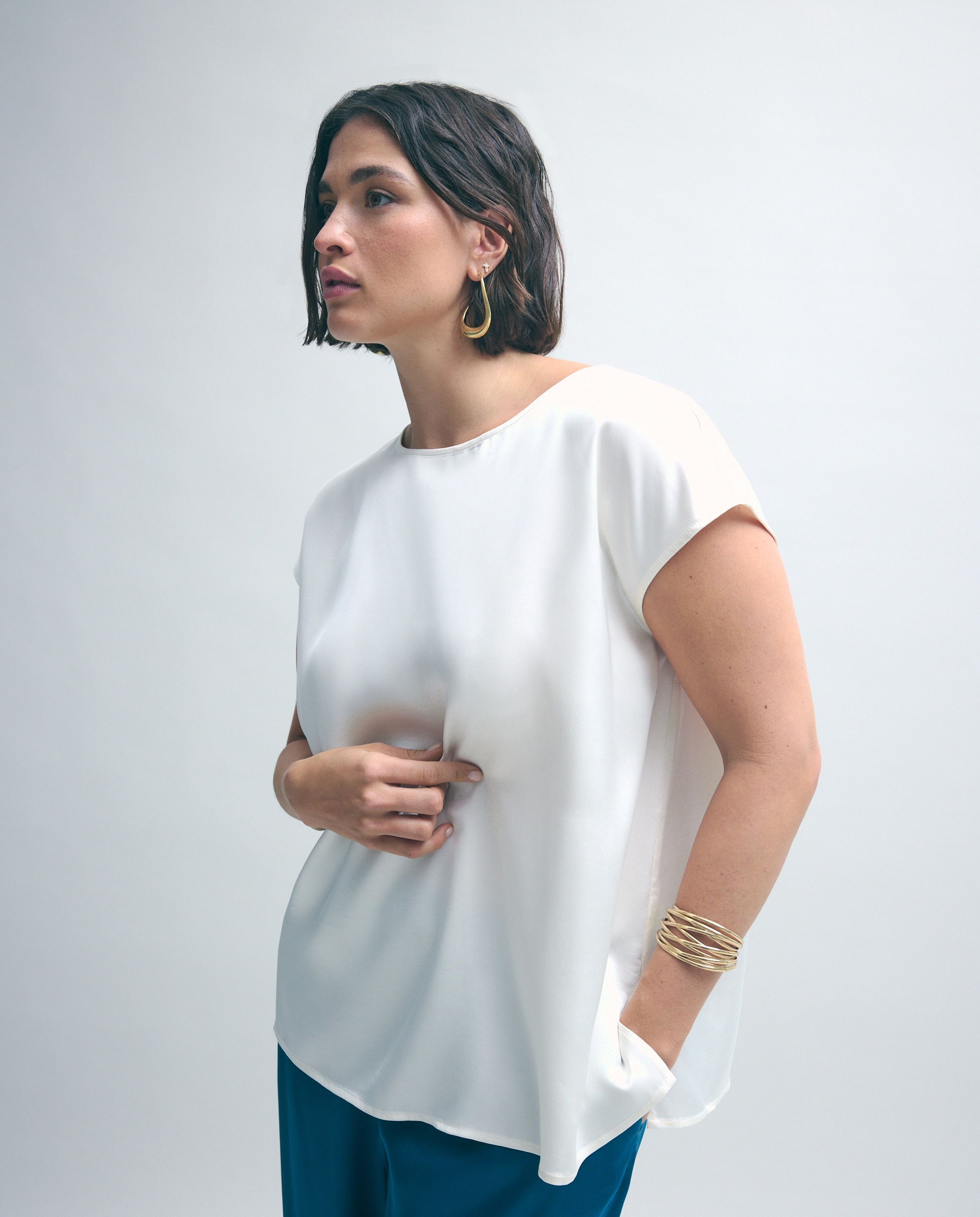 Imagem 0 de Top Acetinado de Manga Curta