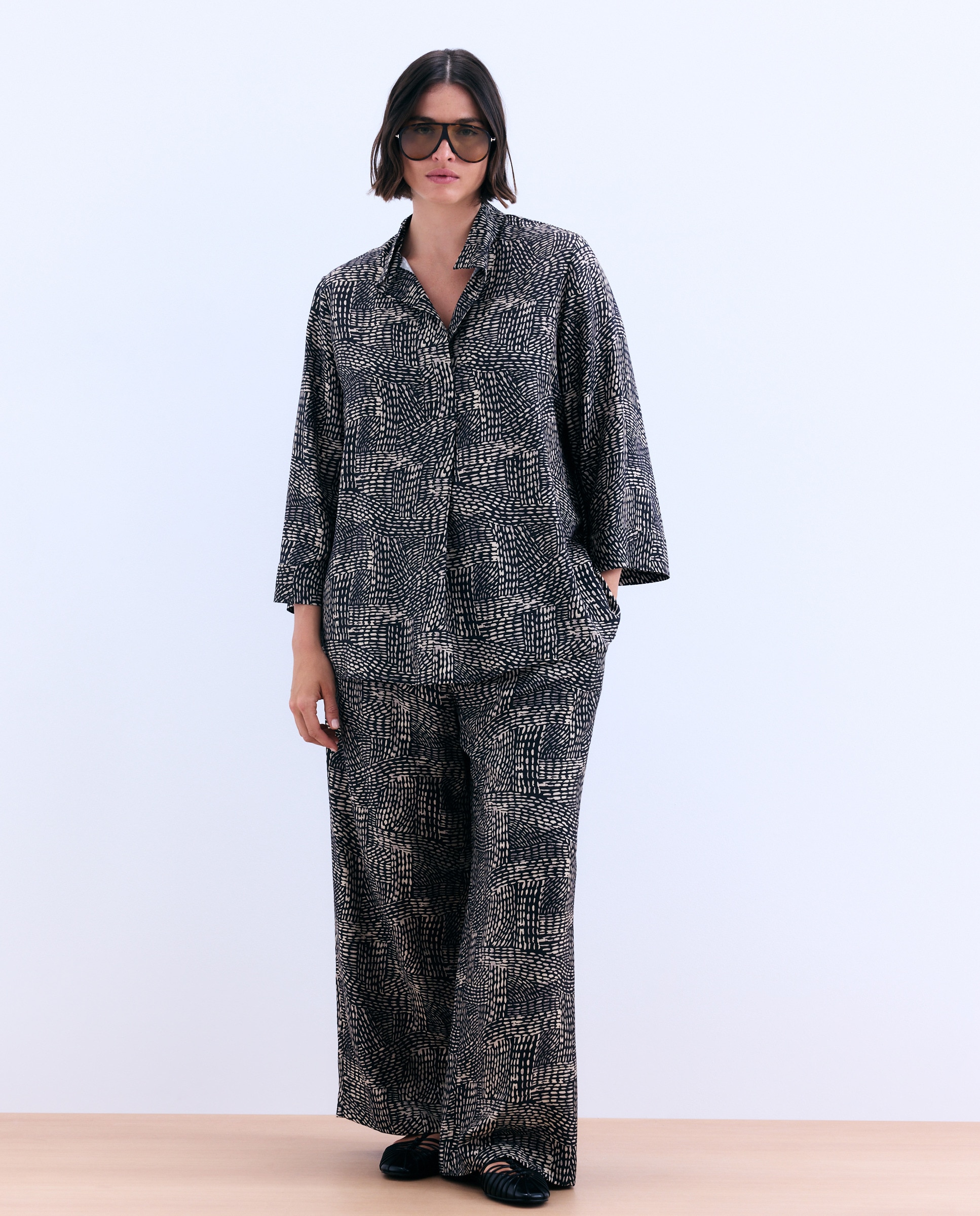 Imagem 0 de Calças estampadas