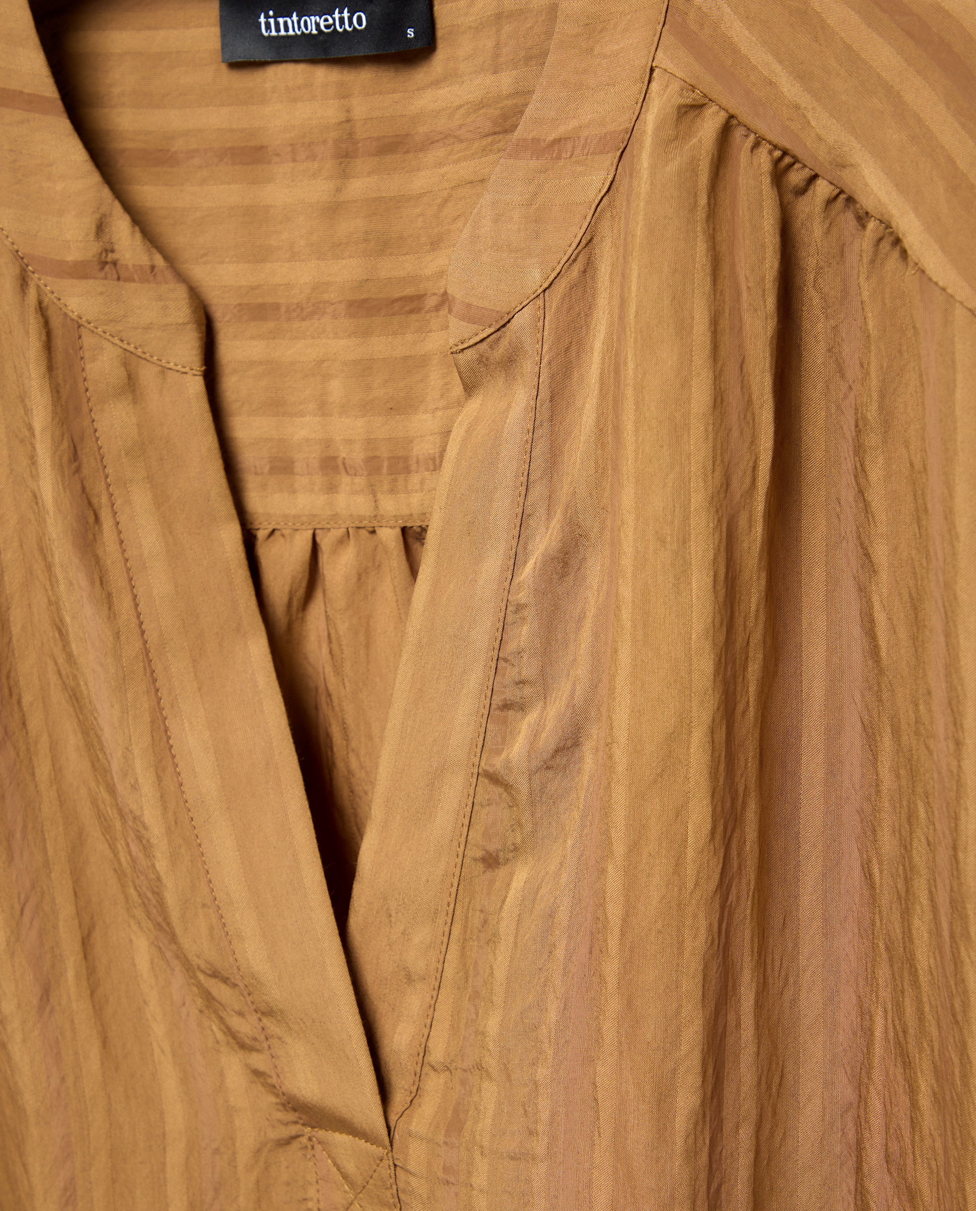 Blusa de Manga Curta e Peitilho 370 Ocre-5