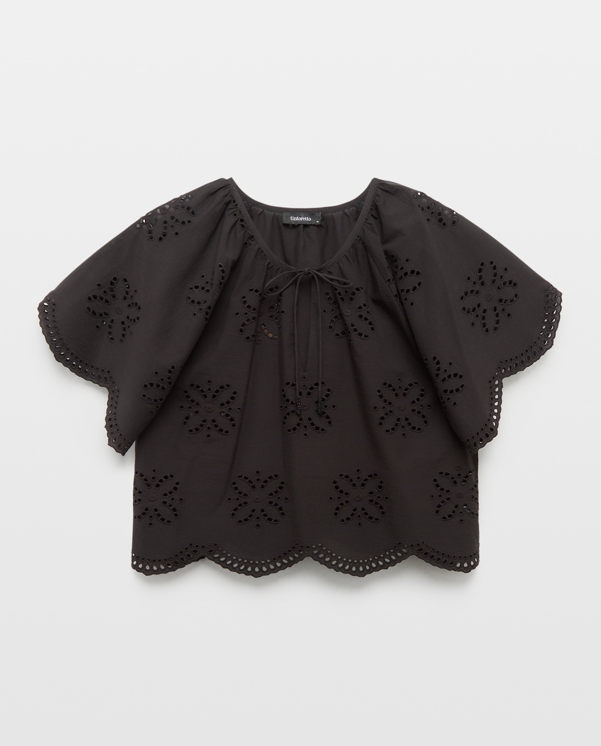Blusa de Manga Curta com Rendilhados e Gola à Padre Preto-4