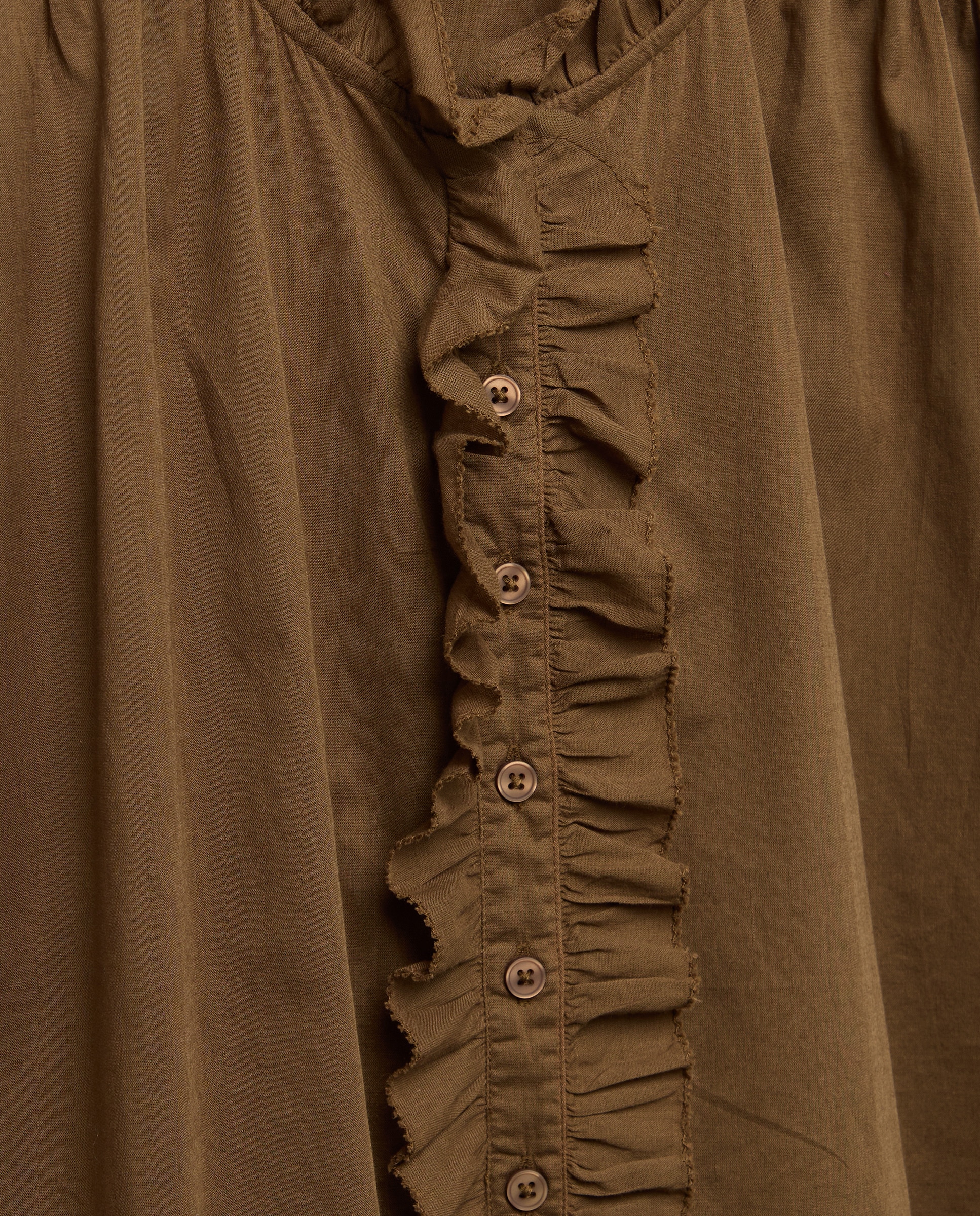 Blusa sem Mangas com Folho na Gola e Carcela Castanho-6