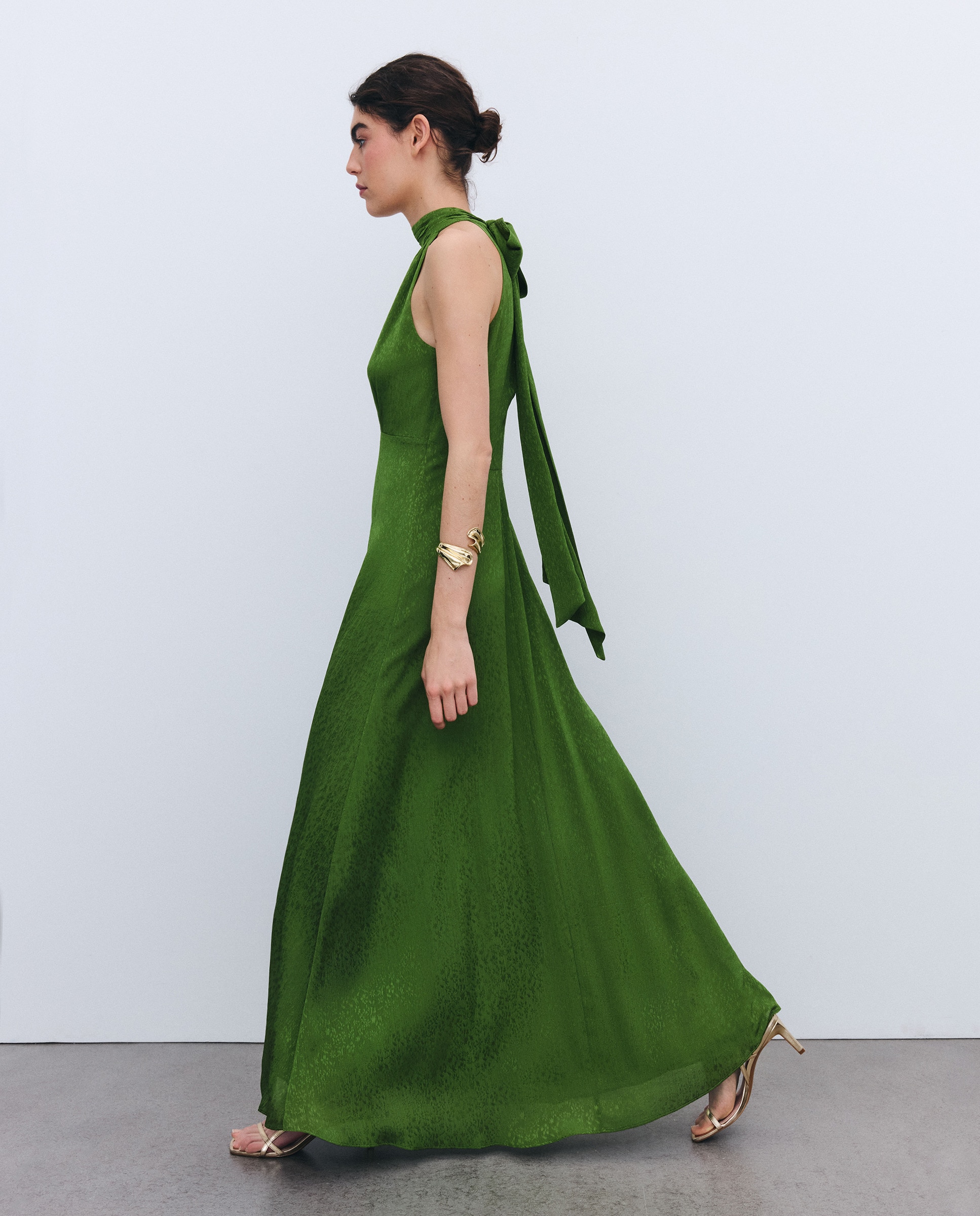 Vestido de Gola Halter com Jacquard 580 Musgo-2