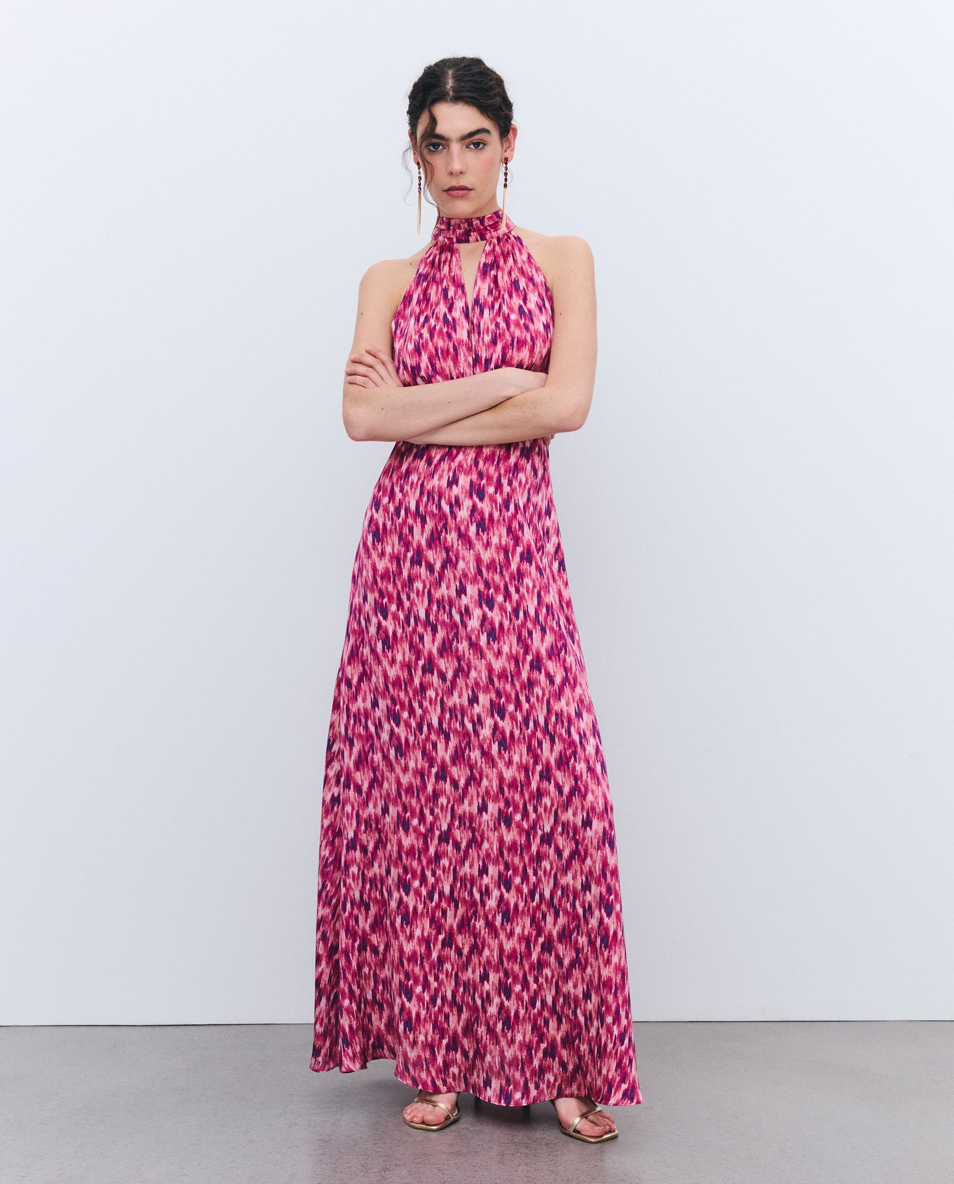 Vestido de Gola Halter com Jacquard Roxo-3