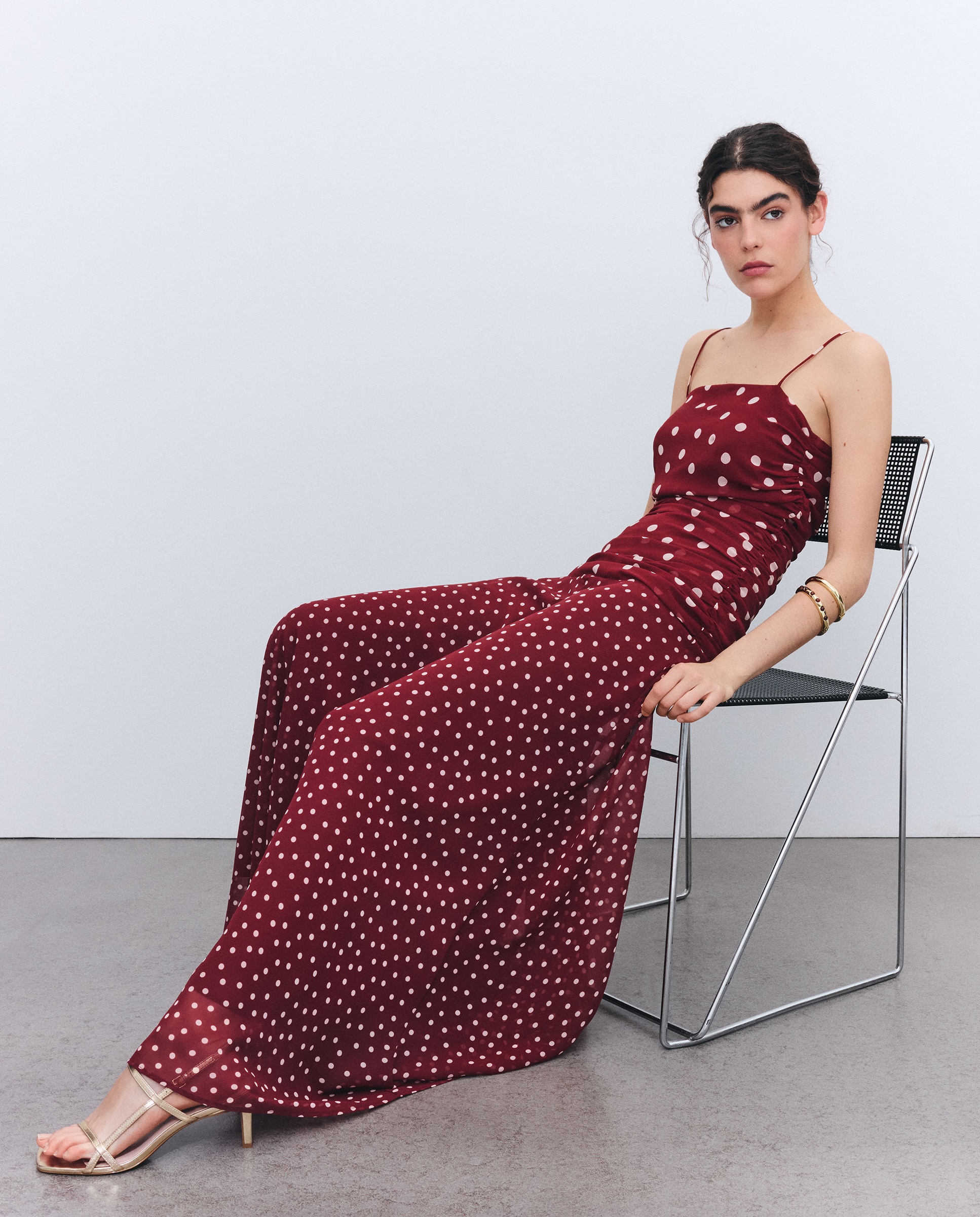 Imagem 0 de Vestido de Alças Drapeado com Cintura Baixa