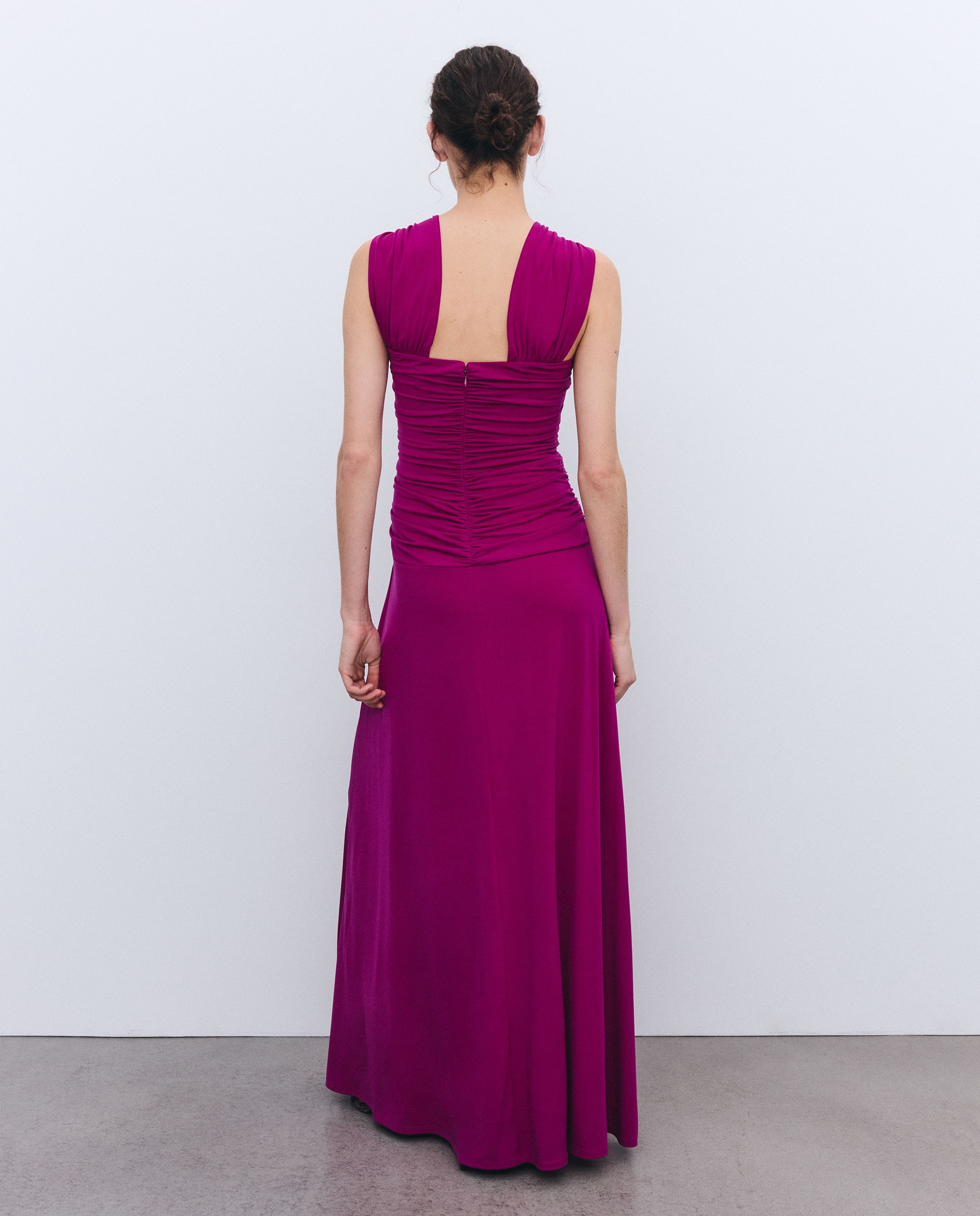 Vestido Halter Drapeado em Tecido Elástico Púrpura-3