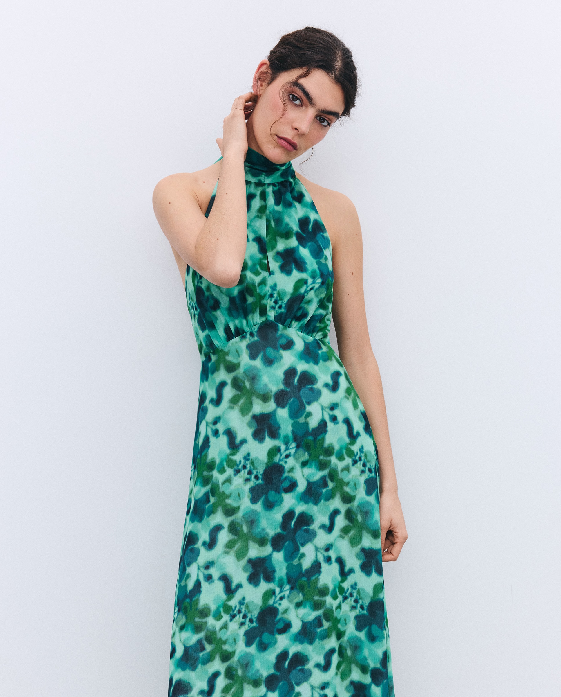 Imagem 0 de Vestido Comprido com Gola Comprida e Estampado