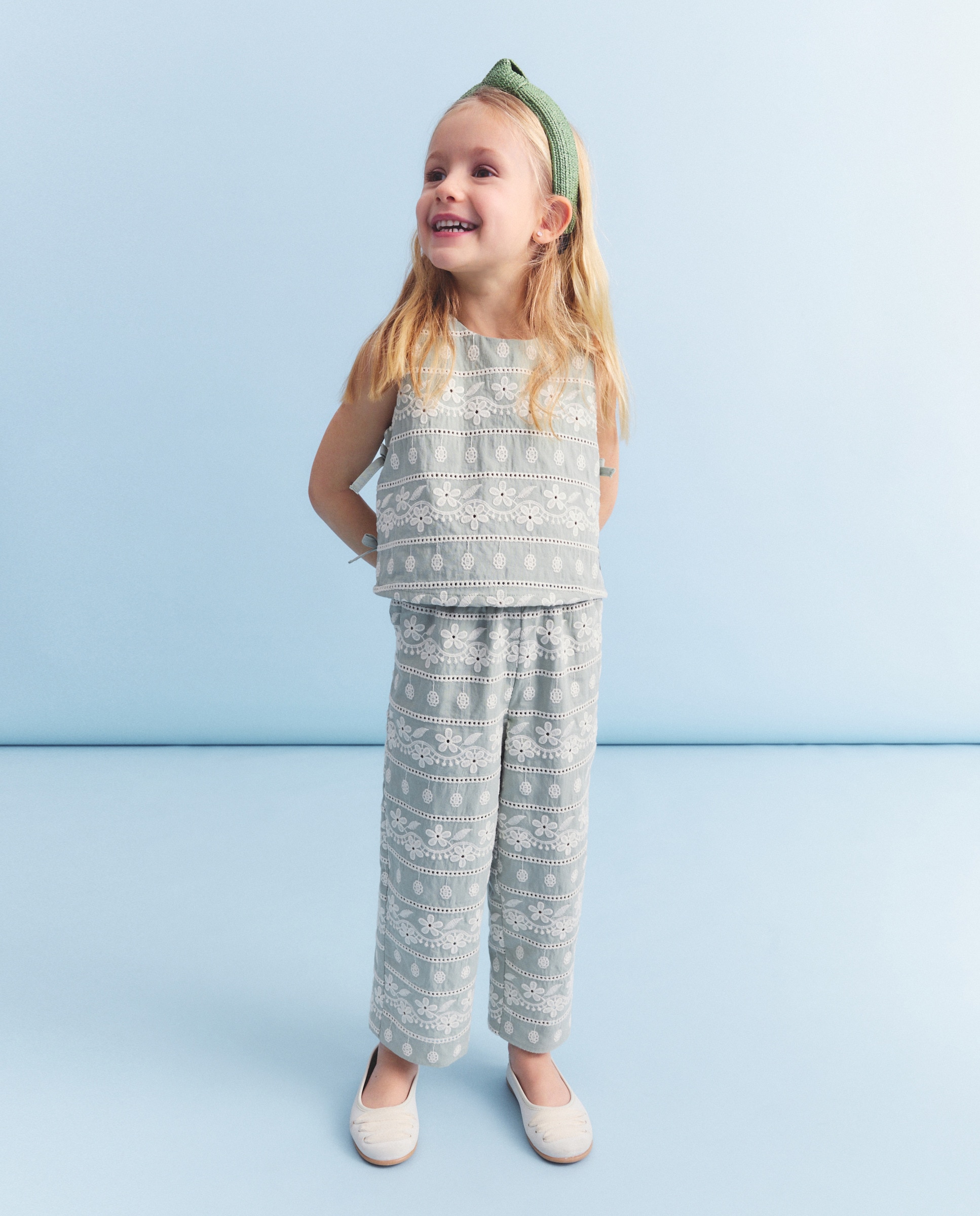 Top Bordado com Relevo e Laços 510 Verde Claro-2