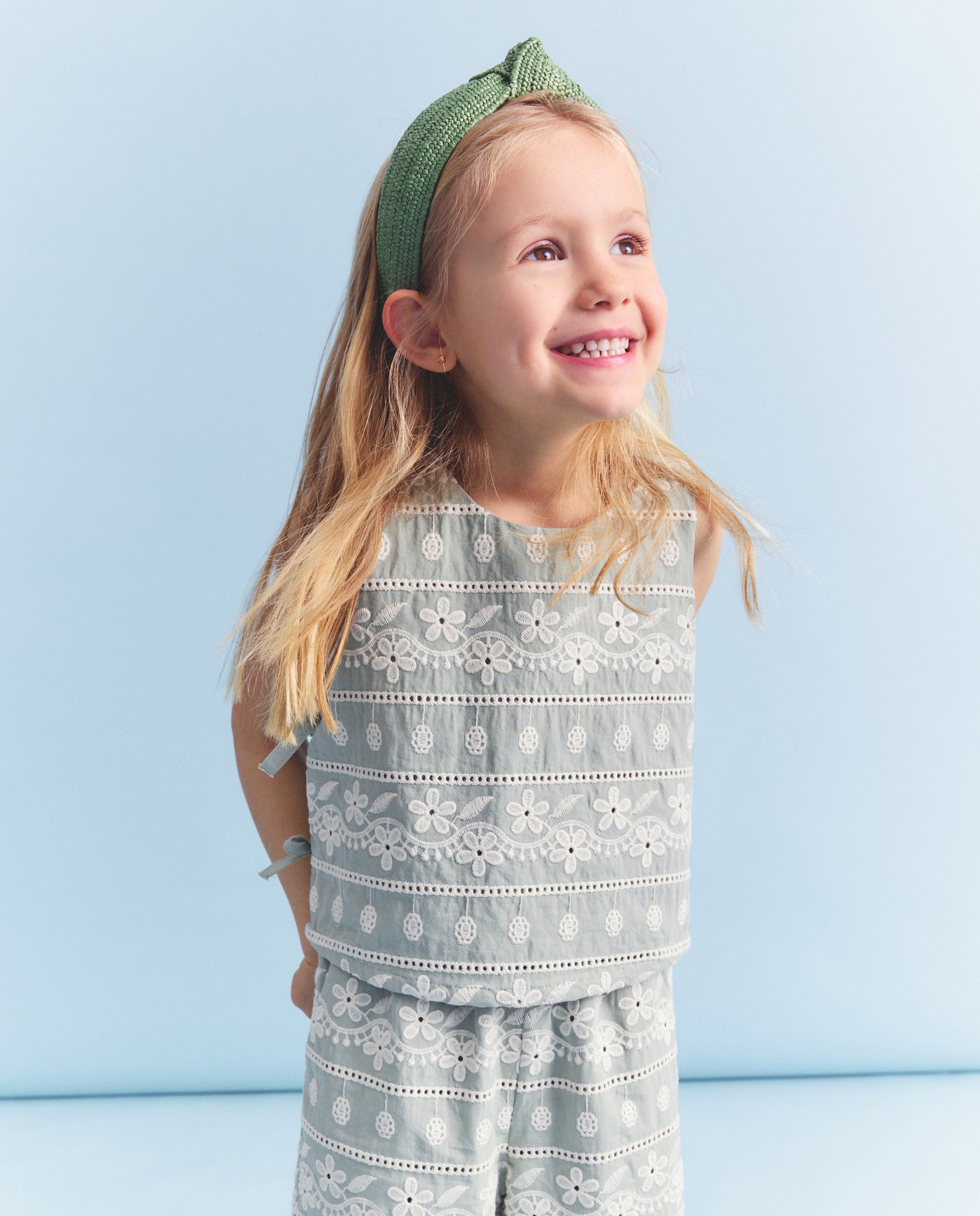 Top Bordado com Relevo e Laços 510 Verde Claro-1