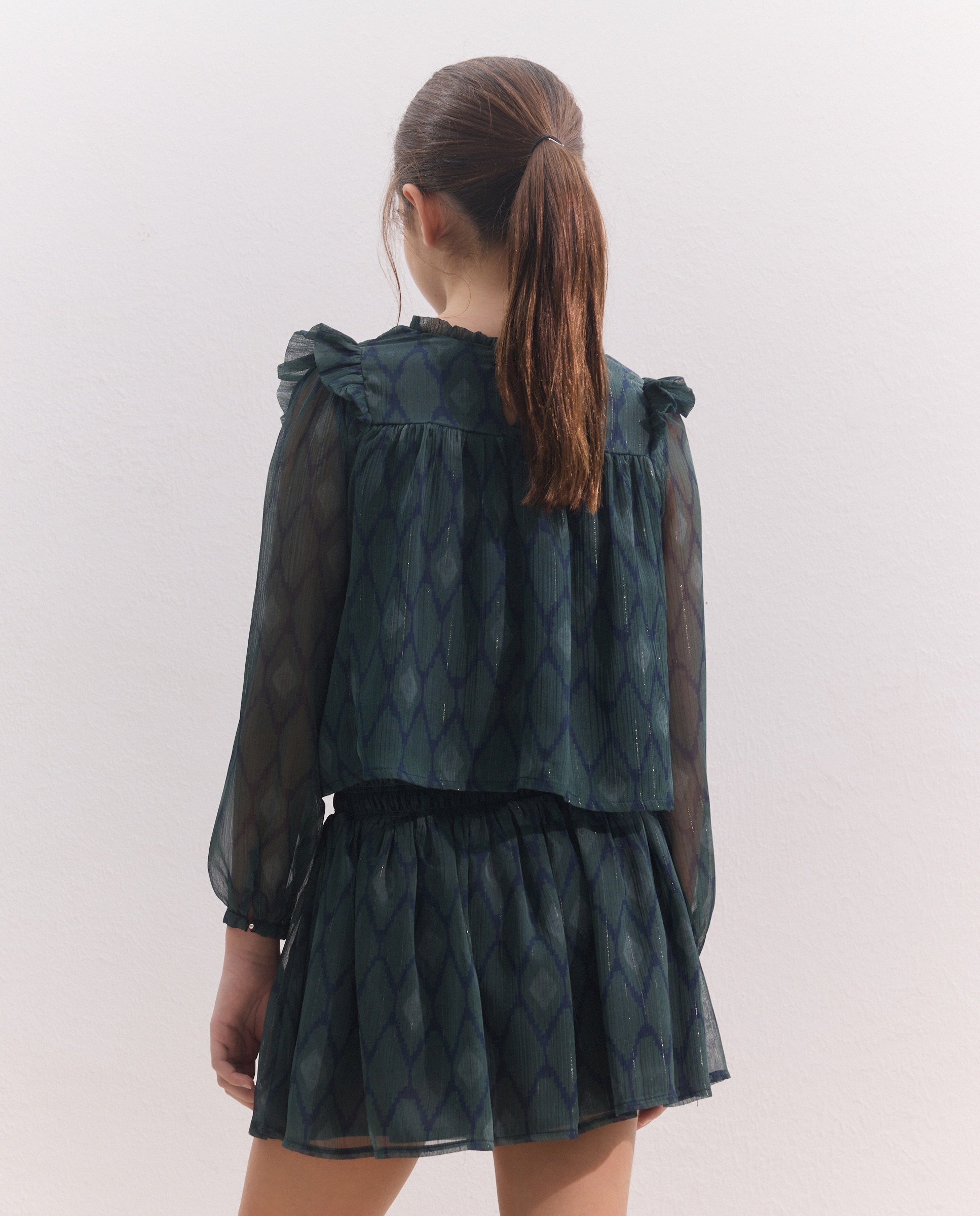 Blusa de Chiffon com Detalhe em Fio Metalizado, Franzidos e Manga Comprida Verde-3