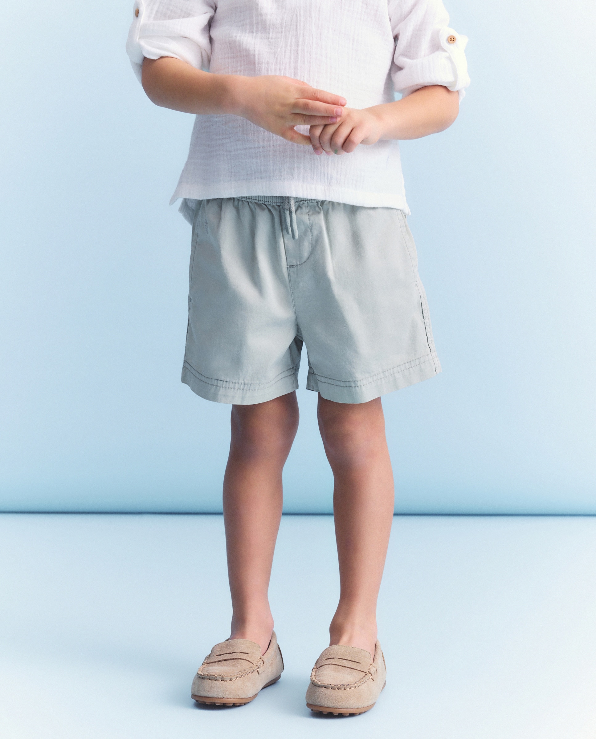 Bermudas Ligeiras de Sarja 510 Verde Claro-2