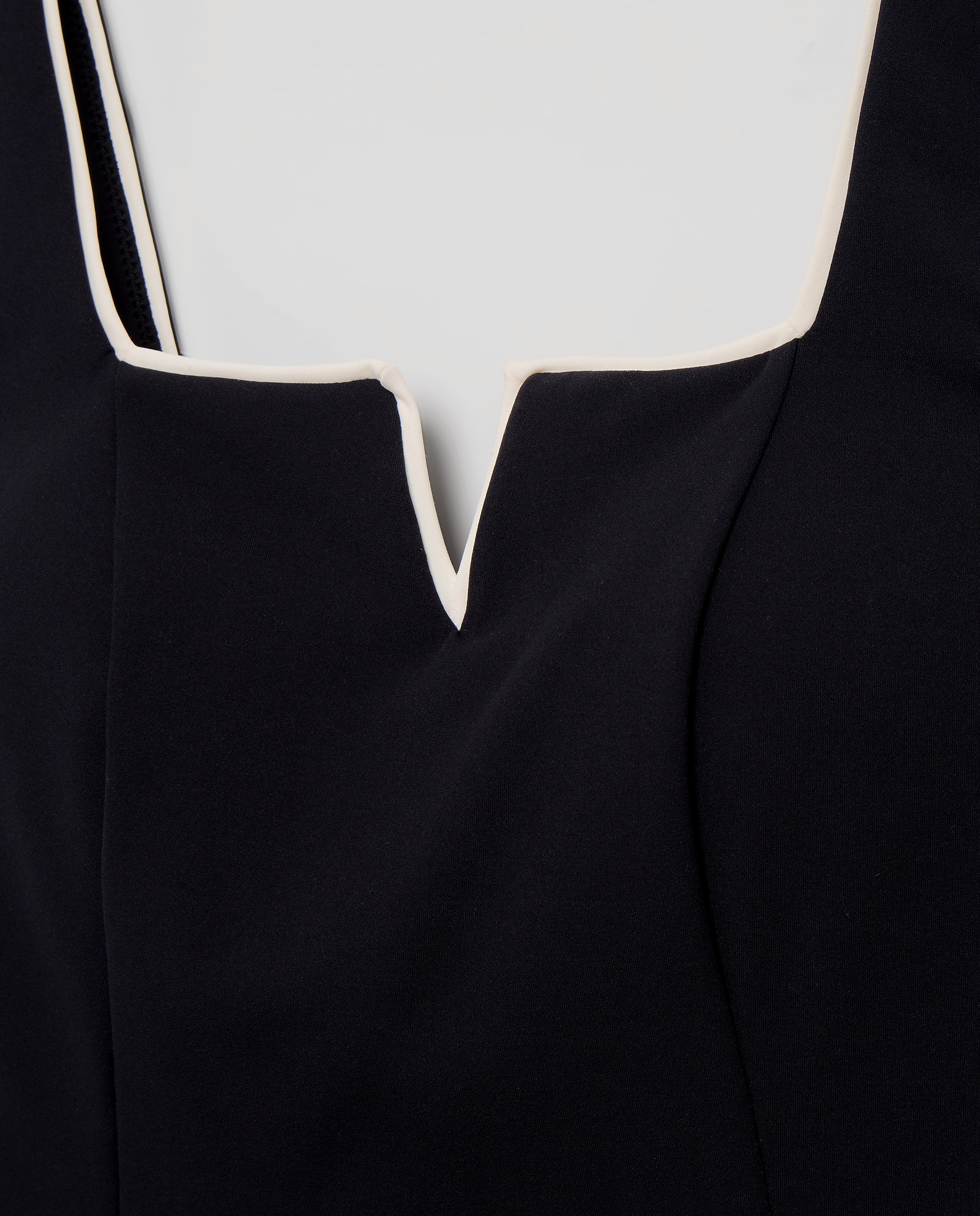 Fato de Banho Redutor com Decote em V Preto-5