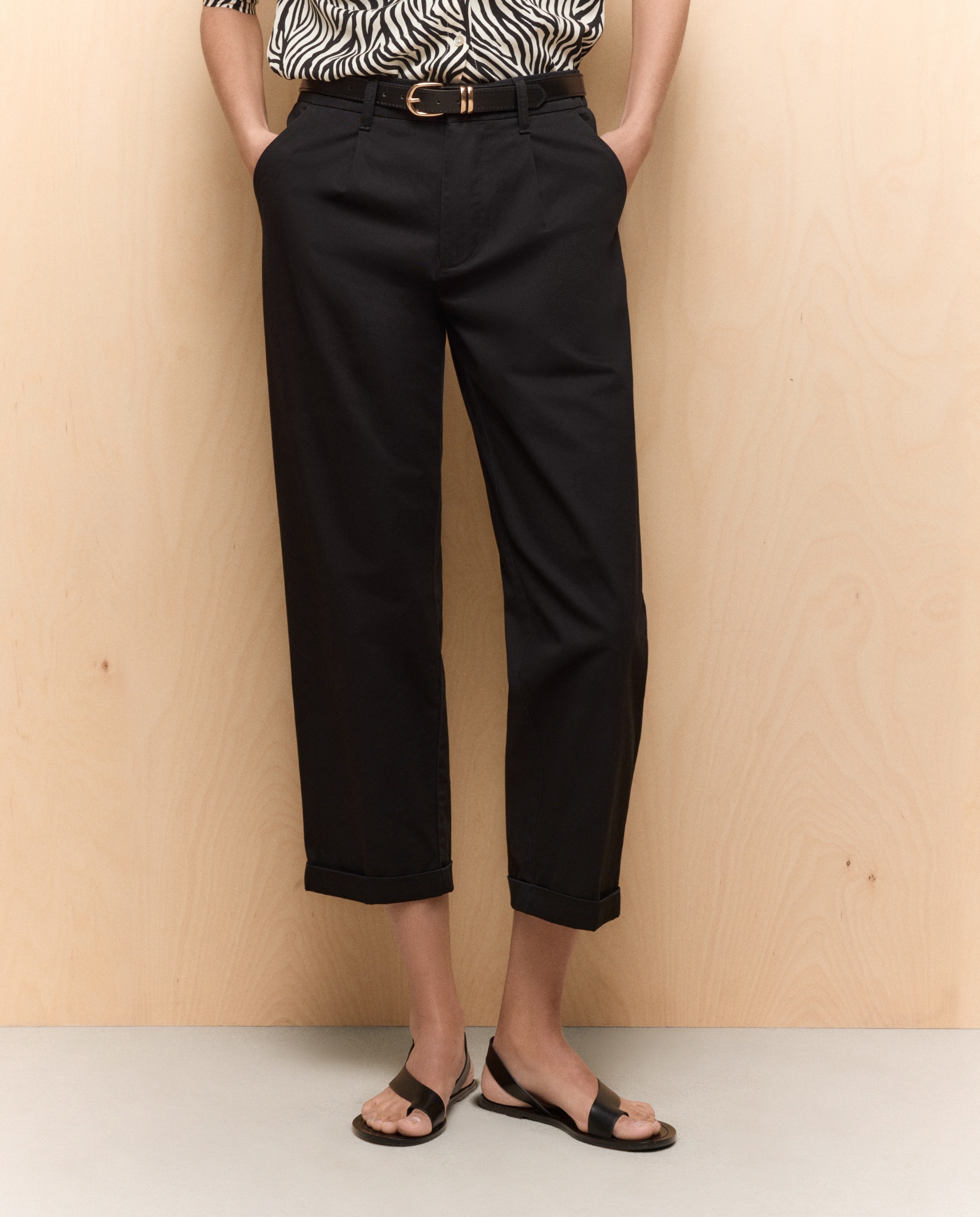 Calças de Bolso Chino com Cinto Preto-2