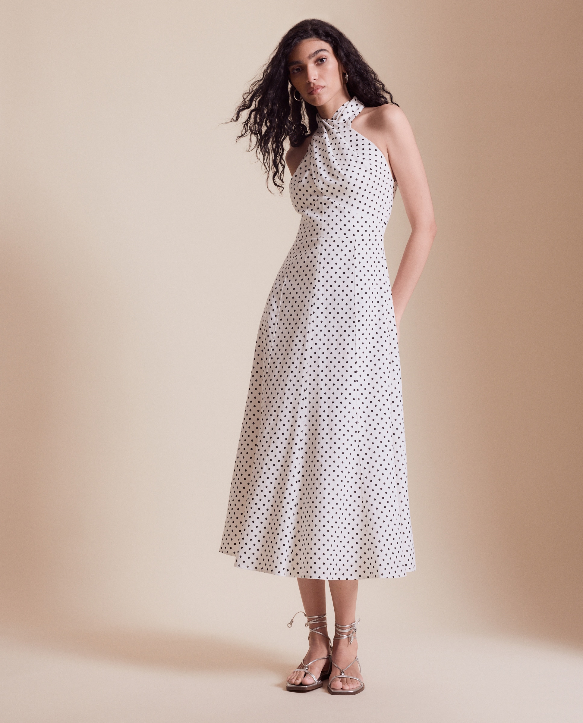 Imagem 0 de Vestido Midi de Linho com Gola Cruzada