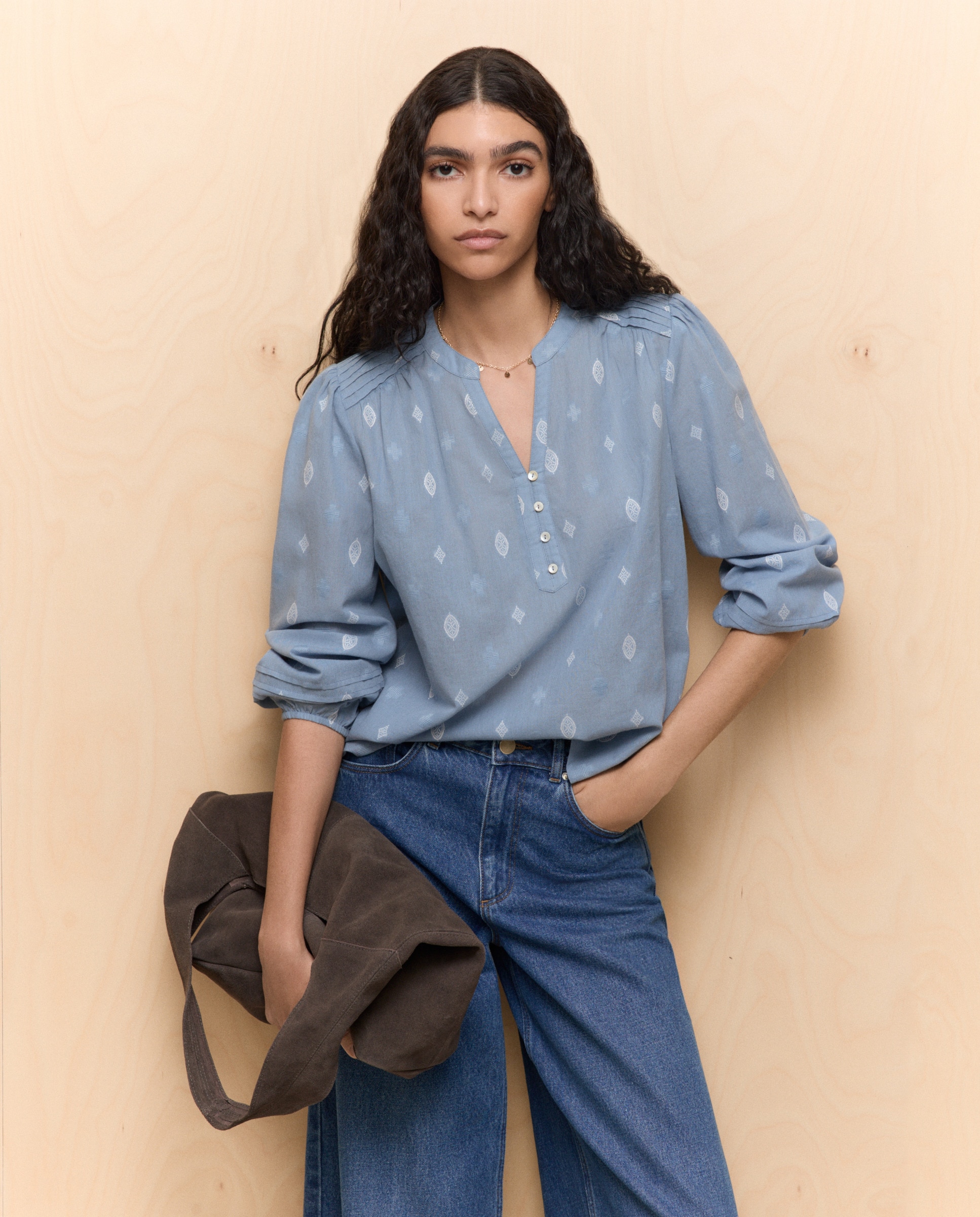 Imagem 0 de Camisa Bordada