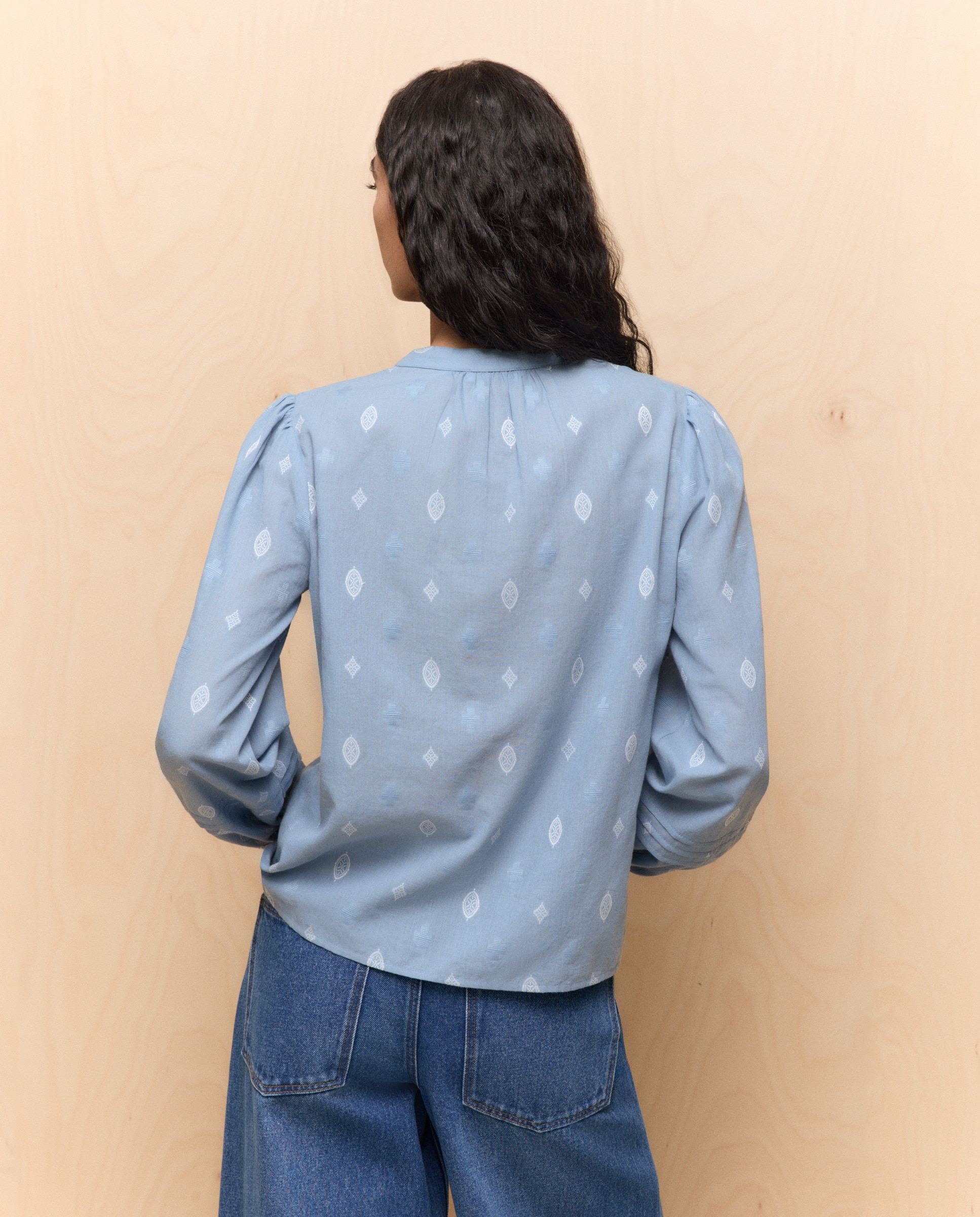 Camisa Bordada Anil-3